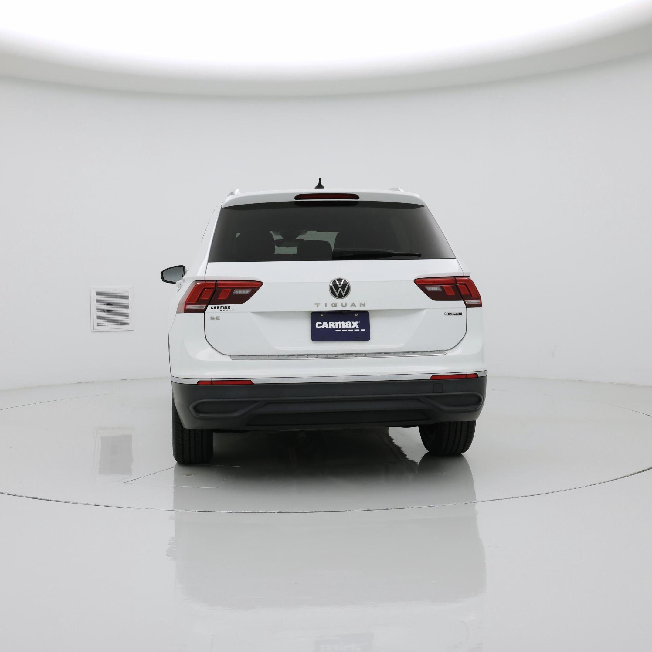 Thumbnail: 2022 Volkswagen Tiguan - 6