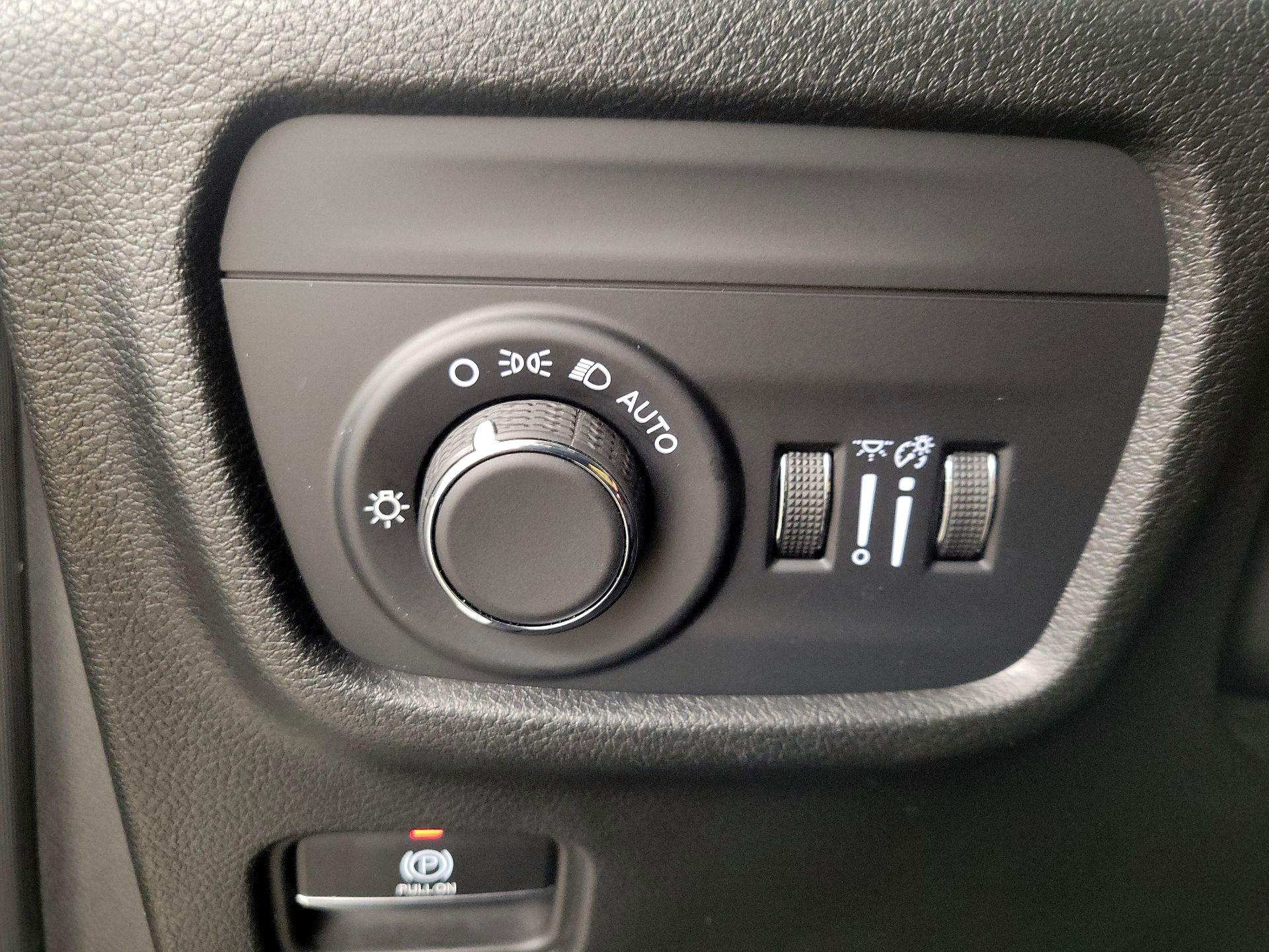 Thumbnail: 2023 Jeep Grand Cherokee - 13