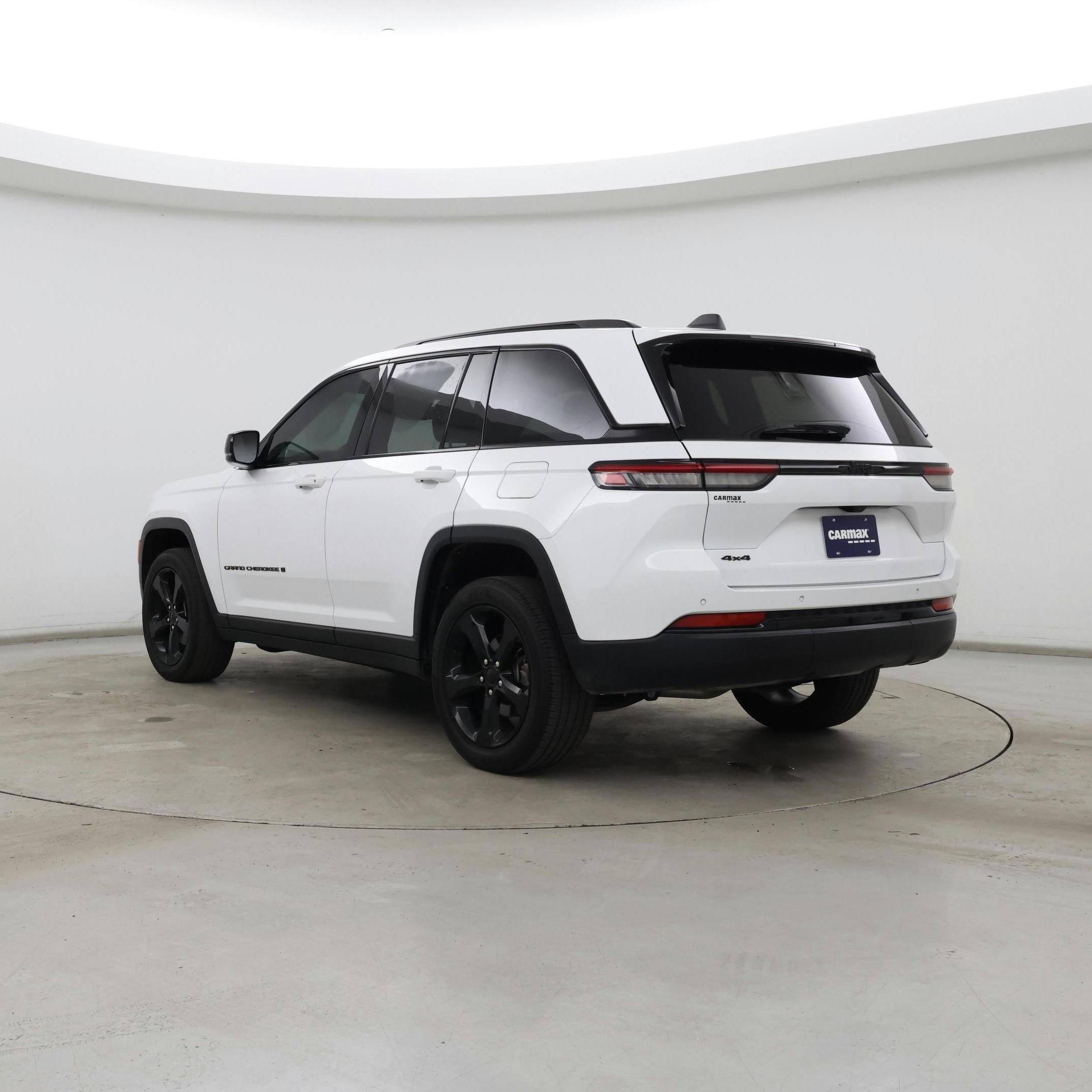 Thumbnail: 2023 Jeep Grand Cherokee - 2