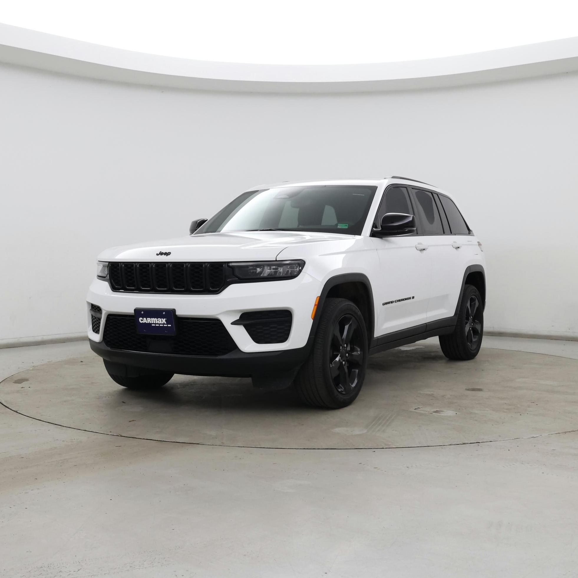 Thumbnail: 2023 Jeep Grand Cherokee - 4