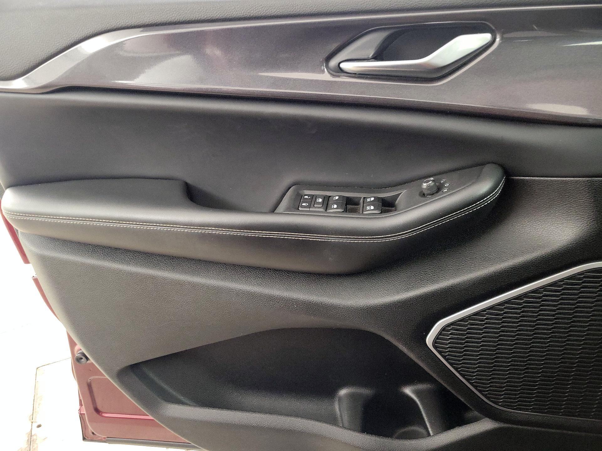 Thumbnail: 2023 Jeep Grand Cherokee - 12