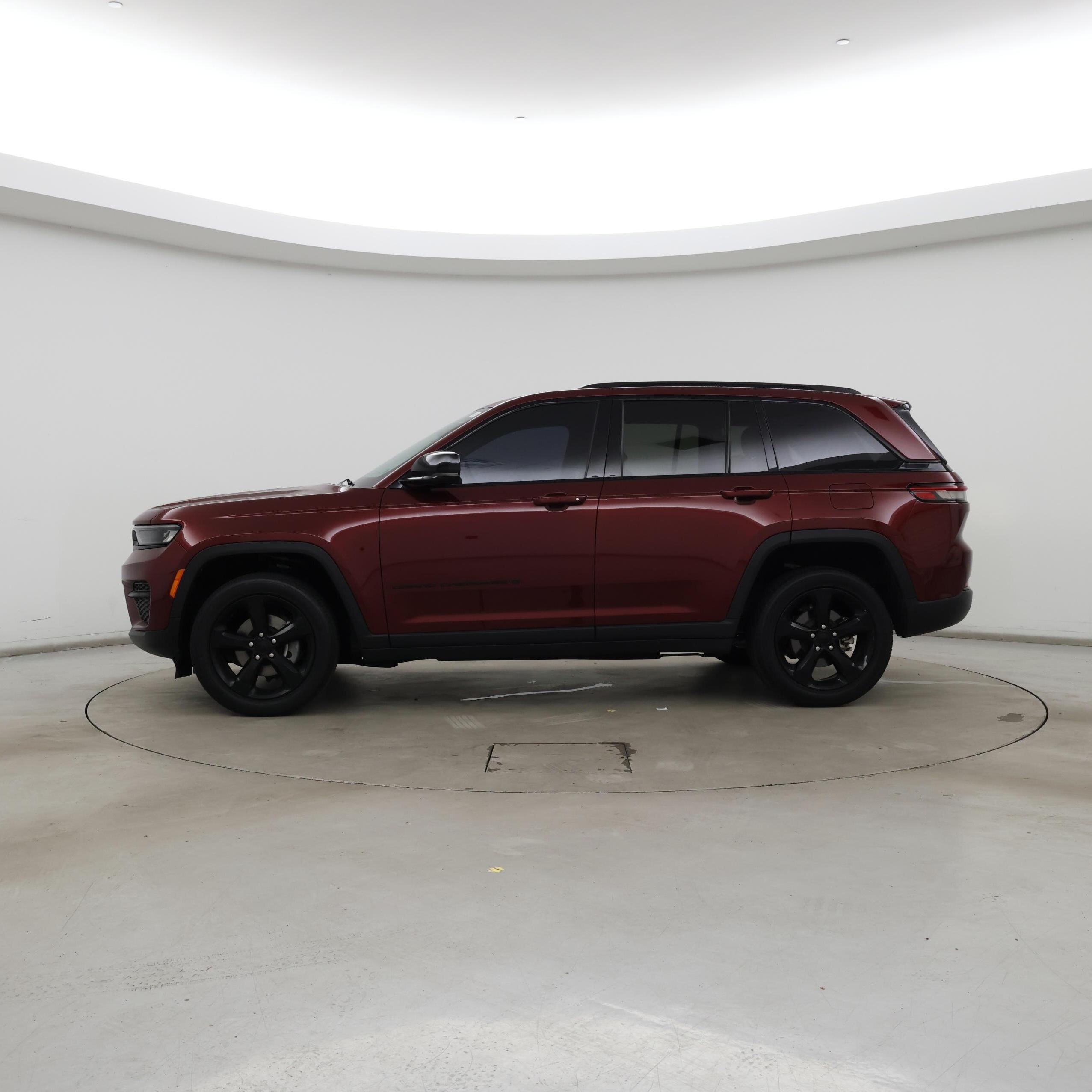 Thumbnail: 2023 Jeep Grand Cherokee - 3