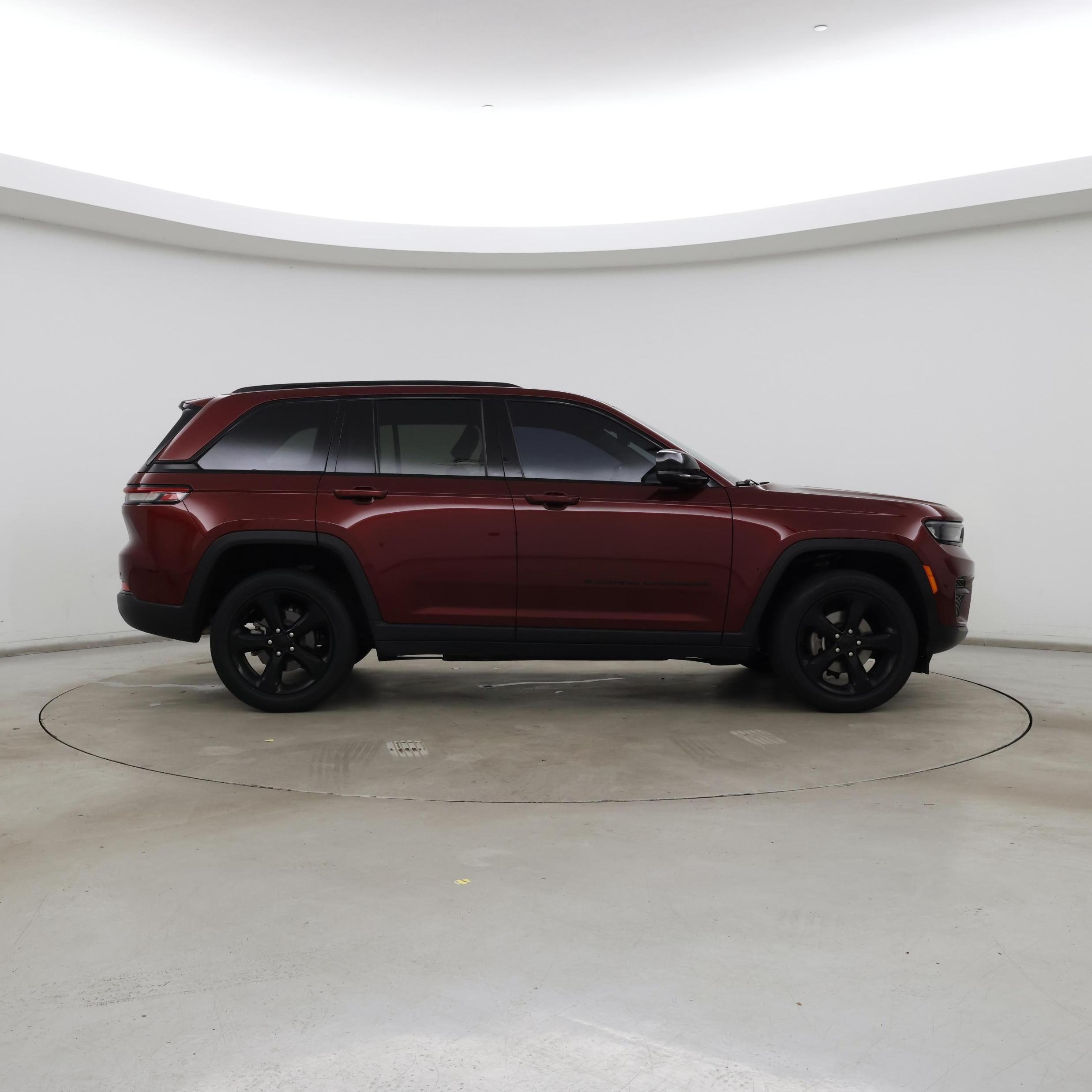 Thumbnail: 2023 Jeep Grand Cherokee - 7