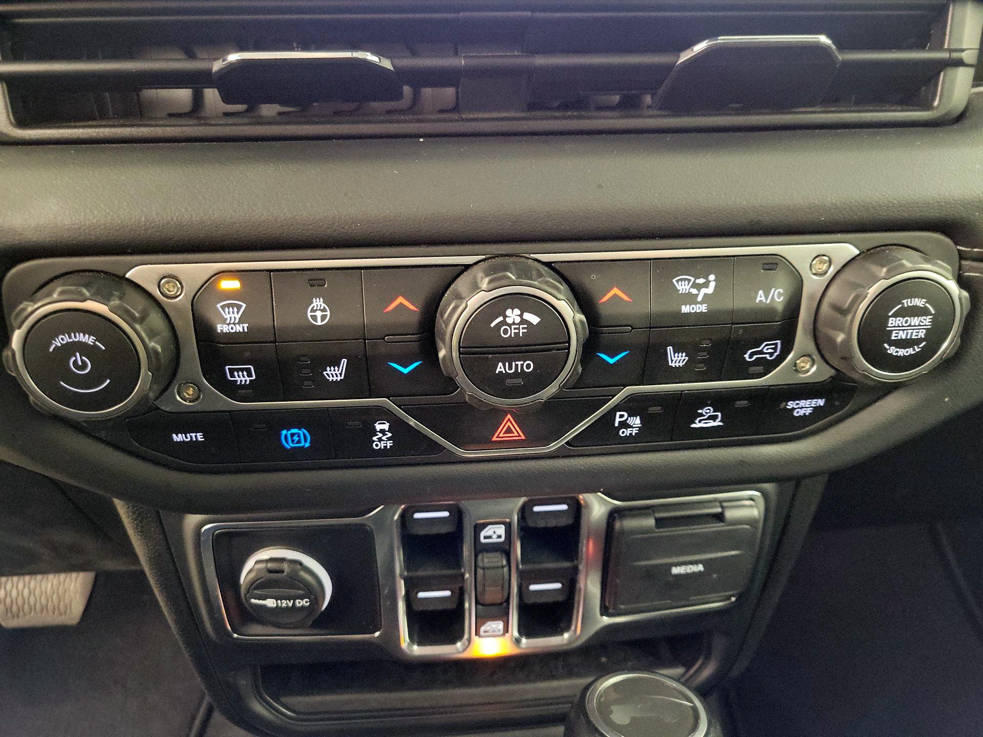 Thumbnail: 2024 Jeep Wrangler - 16