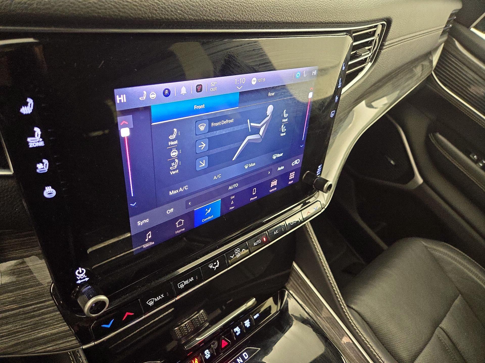 Thumbnail: 2022 Jeep Wagoneer - 17