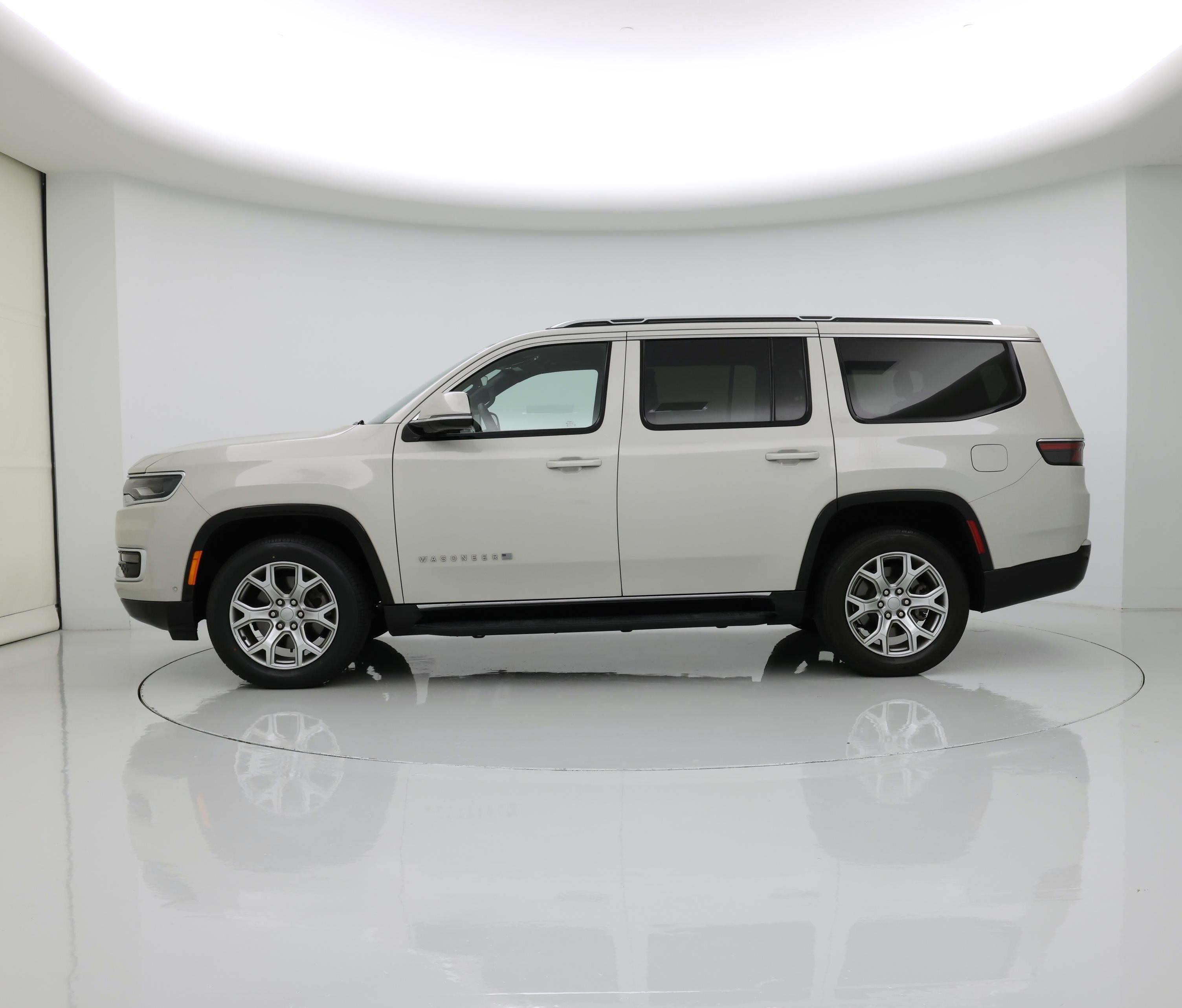 Thumbnail: 2022 Jeep Wagoneer - 3