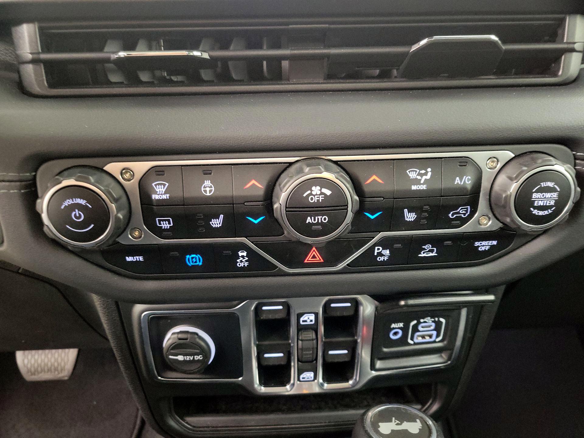 Thumbnail: 2024 Jeep Wrangler - 16