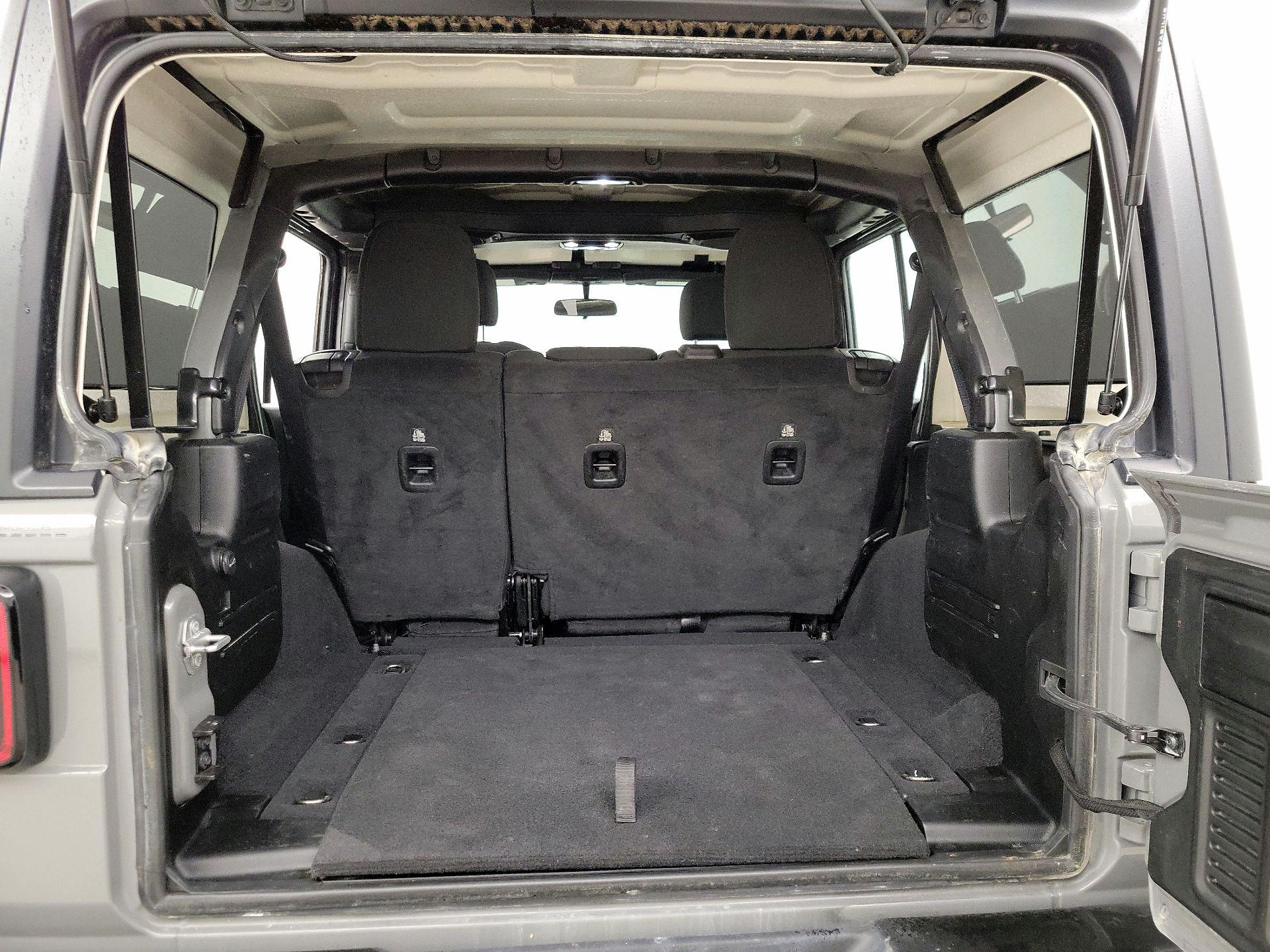 Thumbnail: 2021 Jeep Wrangler - 20