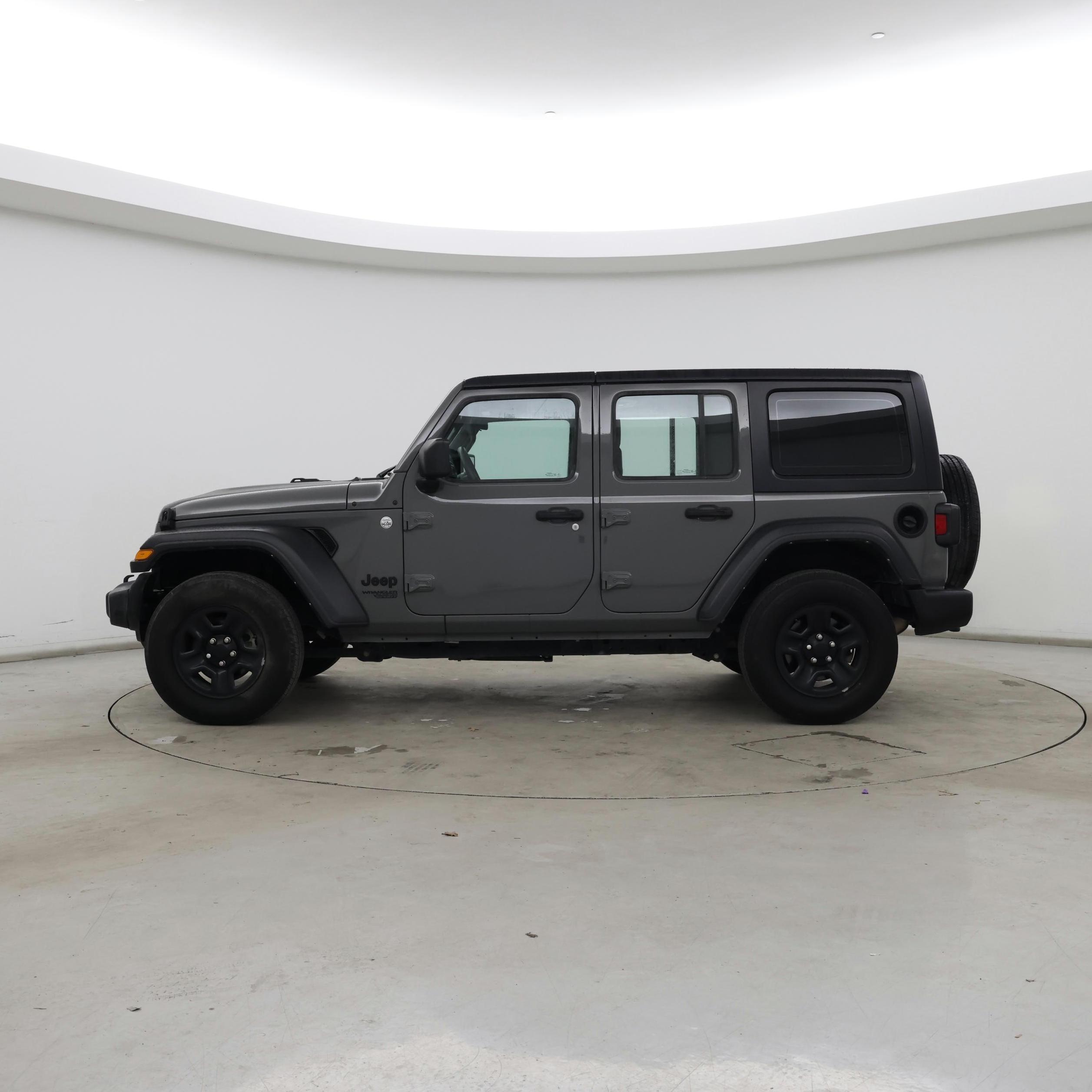 Thumbnail: 2021 Jeep Wrangler - 3