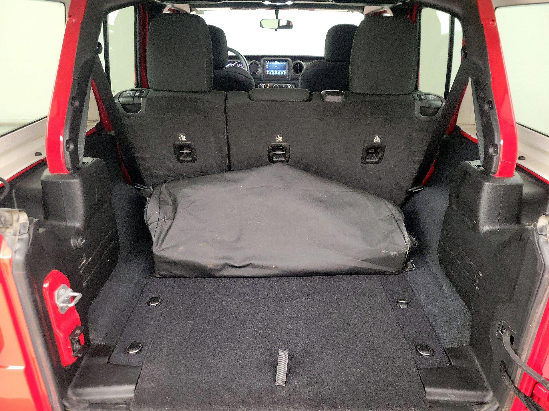 Thumbnail: 2022 Jeep Wrangler - 20