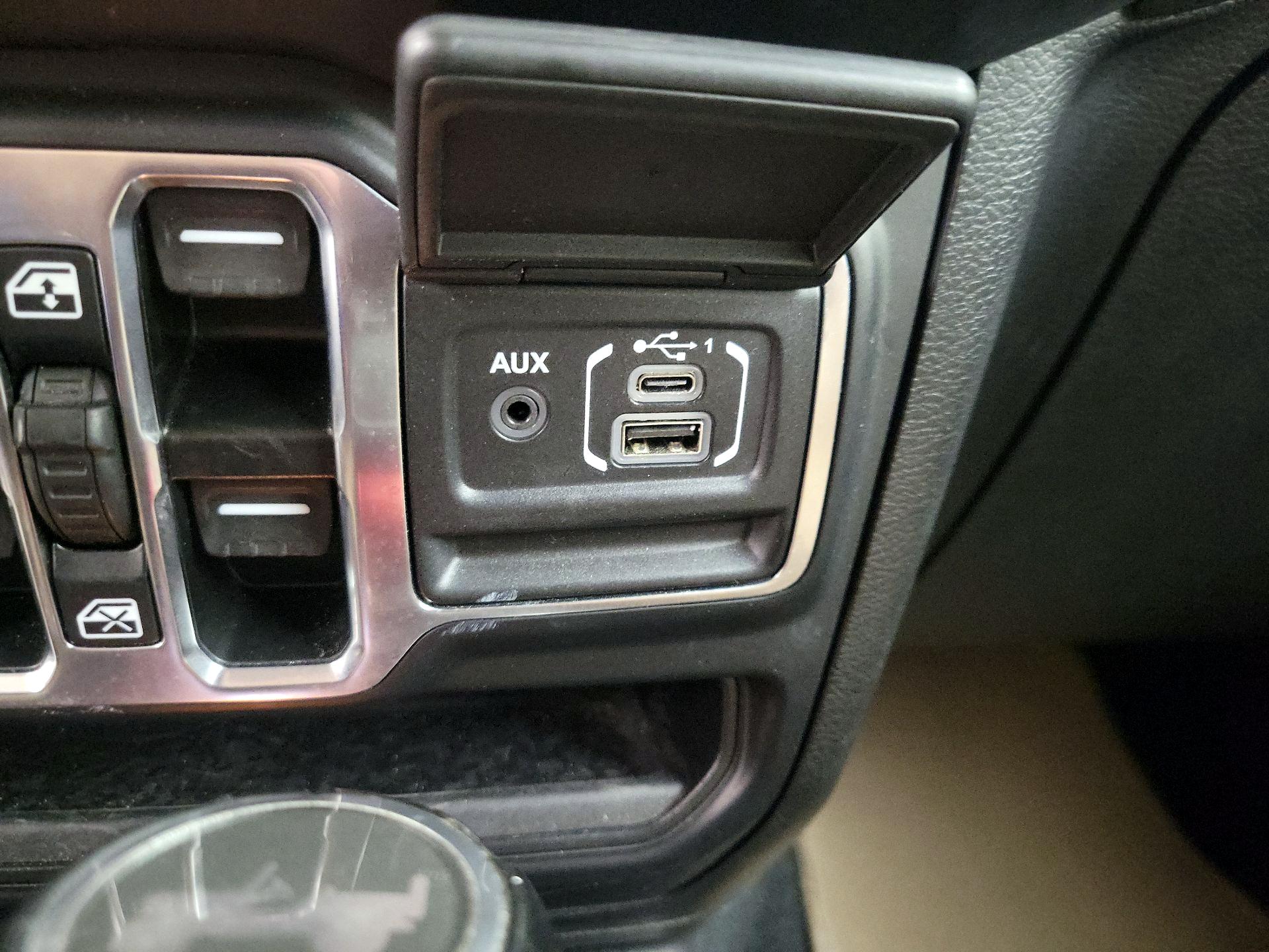 Thumbnail: 2023 Jeep Wrangler - 19