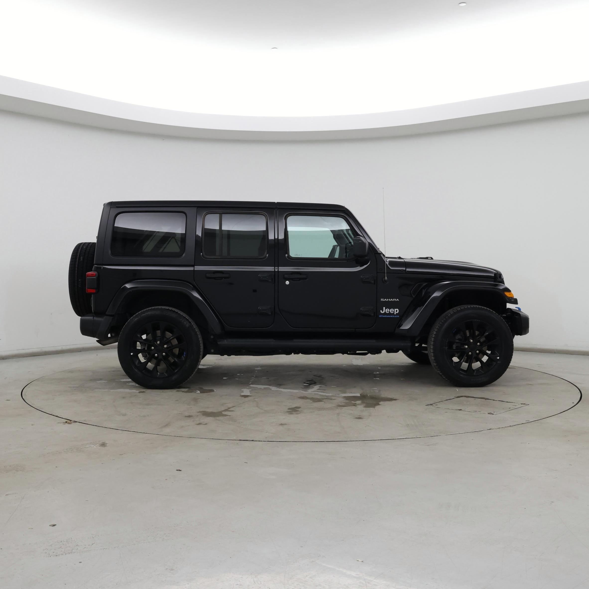 Thumbnail: 2023 Jeep Wrangler - 7