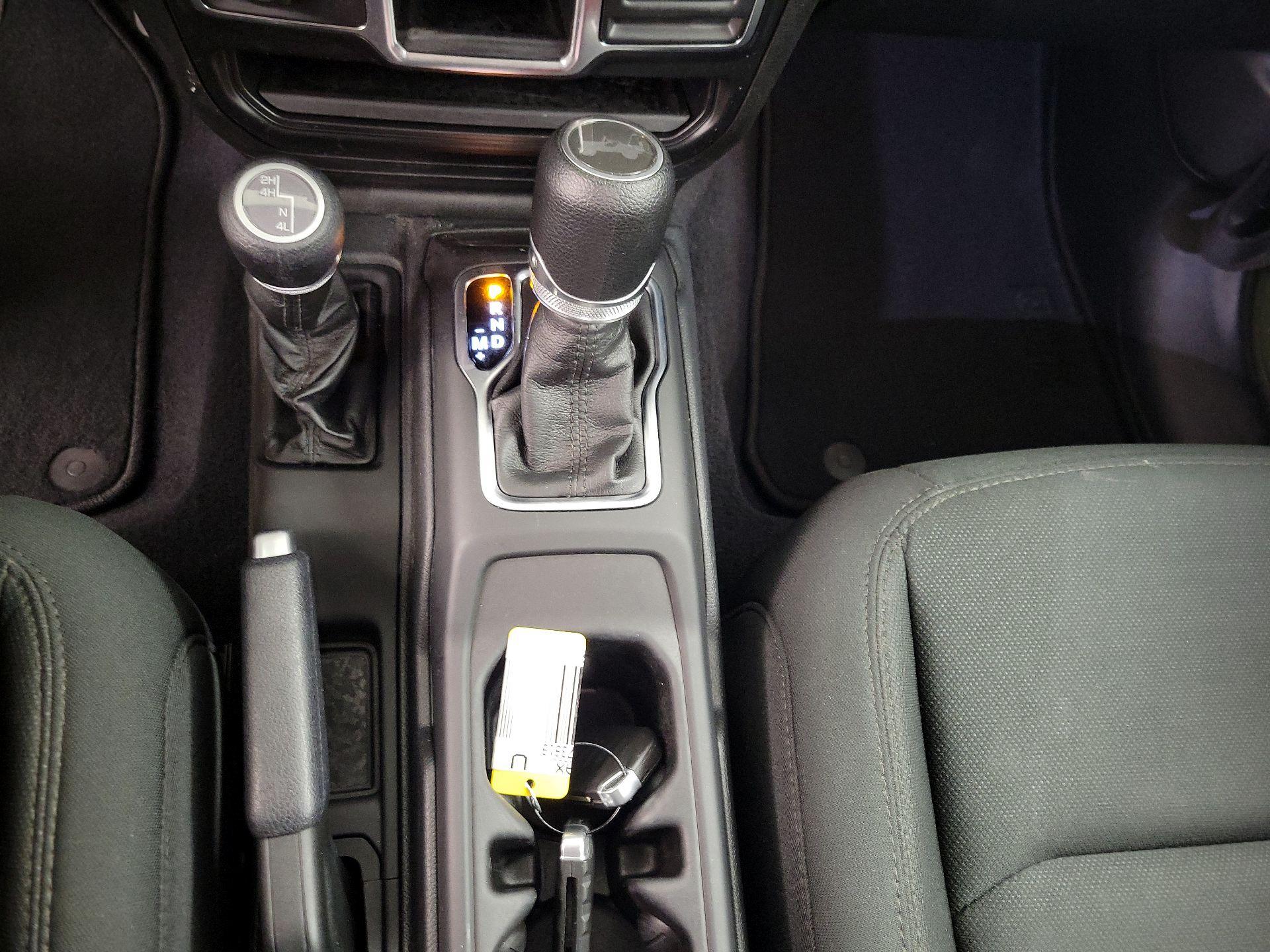 Thumbnail: 2021 Jeep Wrangler - 17