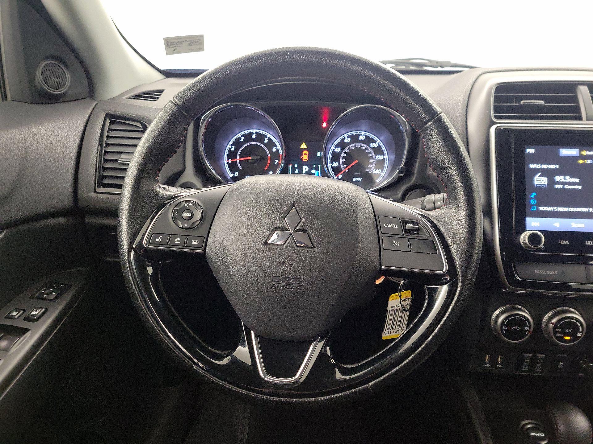 Thumbnail: 2023 Mitsubishi Outlander Sport - 10