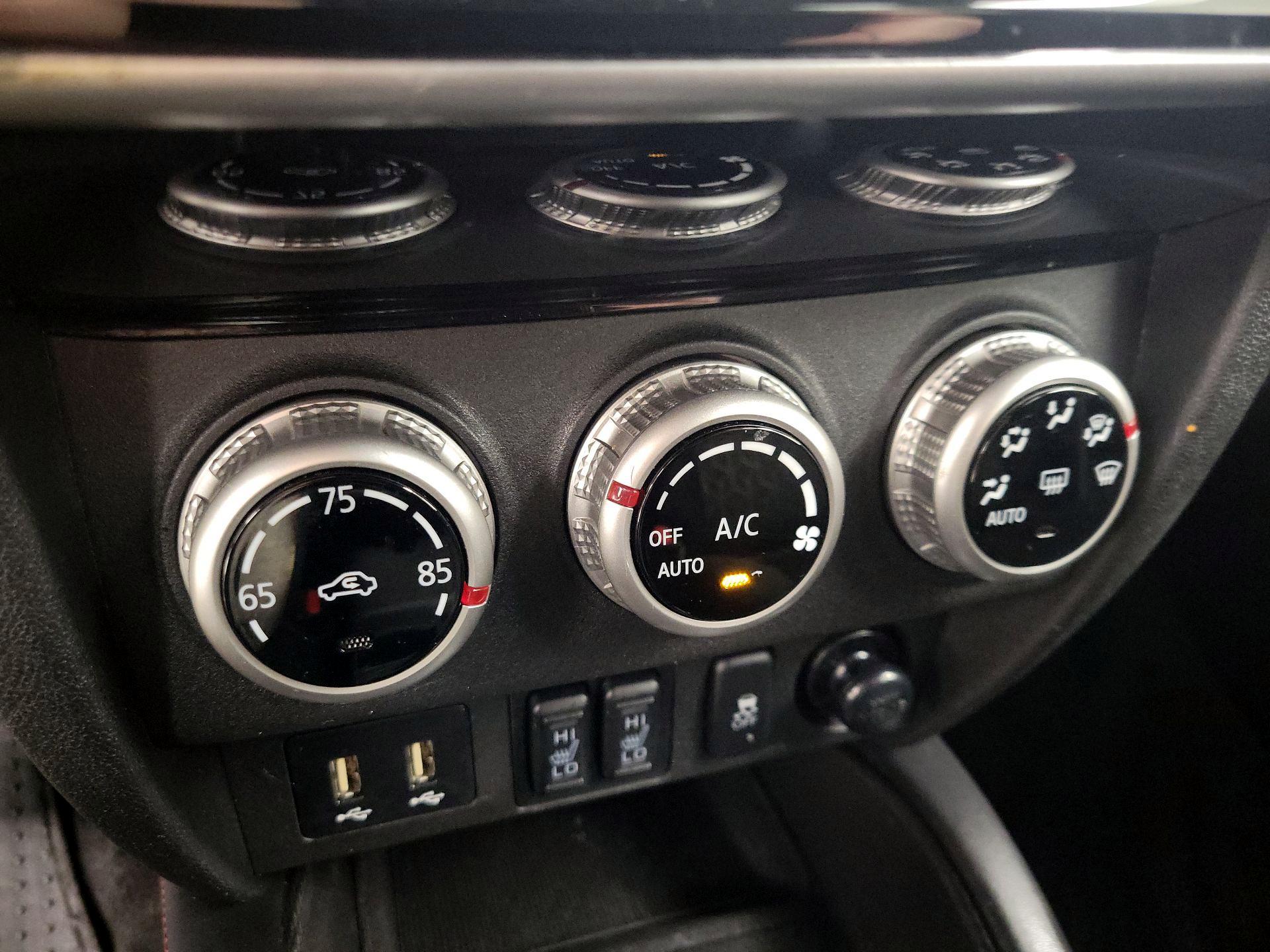 Thumbnail: 2023 Mitsubishi Outlander Sport - 16