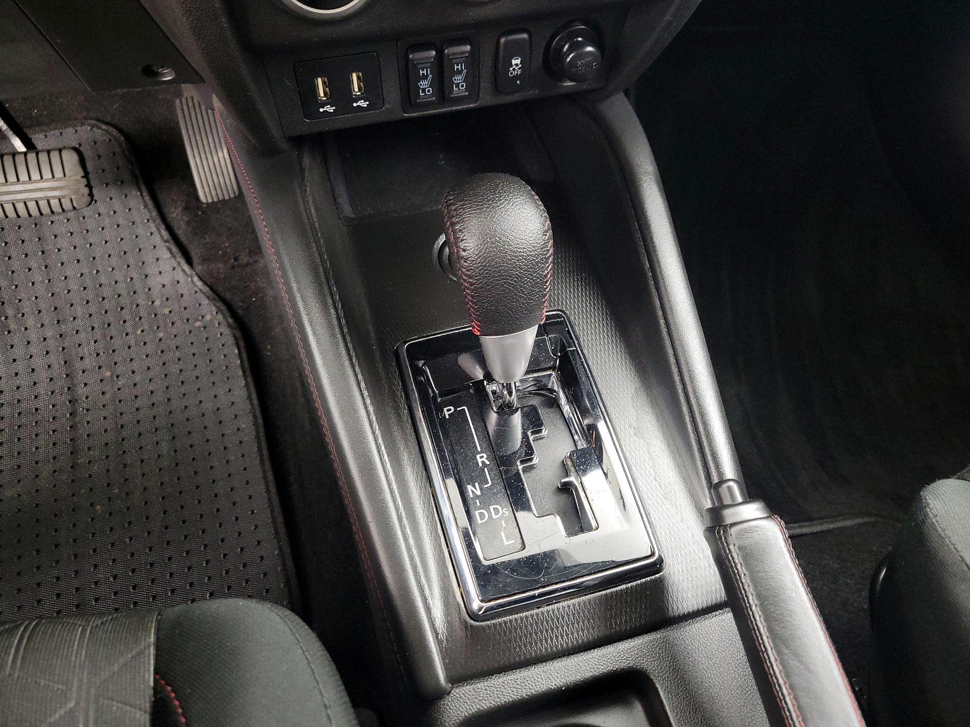 Thumbnail: 2023 Mitsubishi Outlander Sport - 17