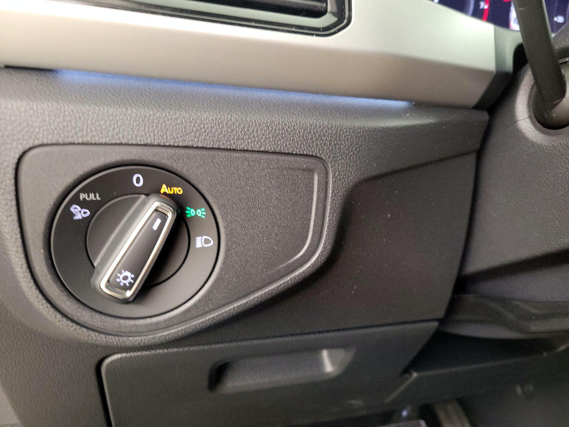 Thumbnail: 2022 Volkswagen Atlas - 13