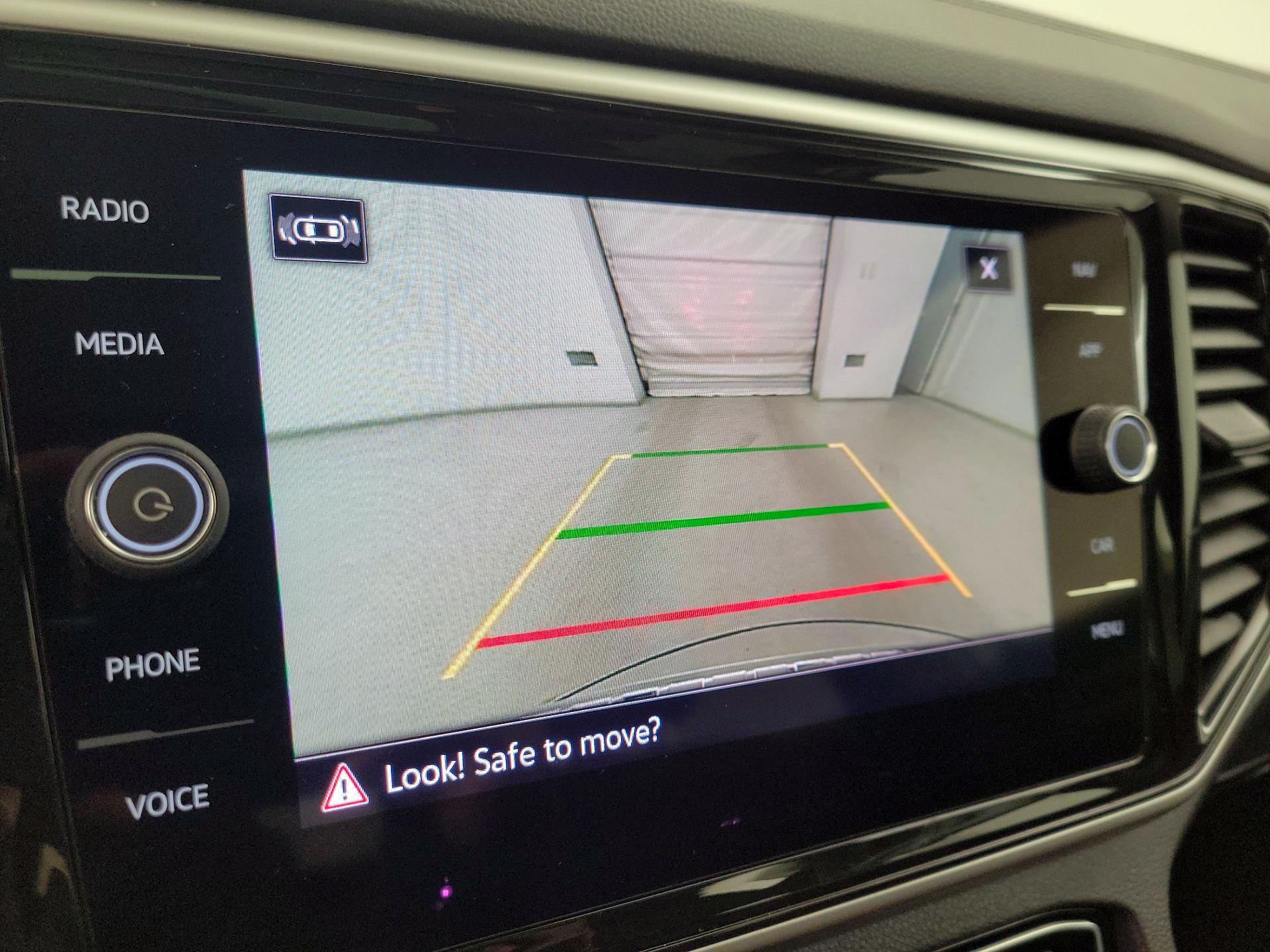 Thumbnail: 2022 Volkswagen Atlas - 15