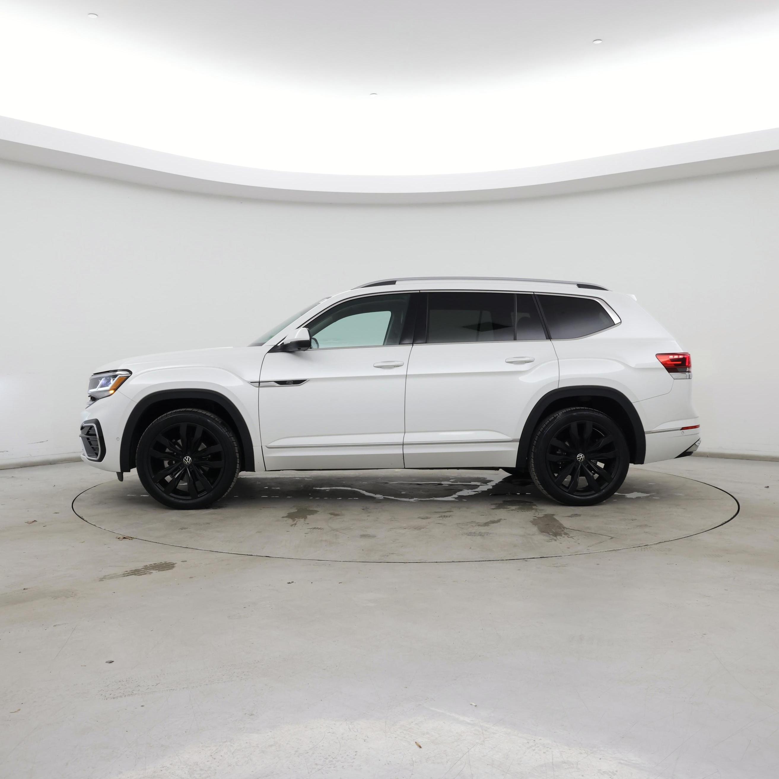 Thumbnail: 2022 Volkswagen Atlas - 3