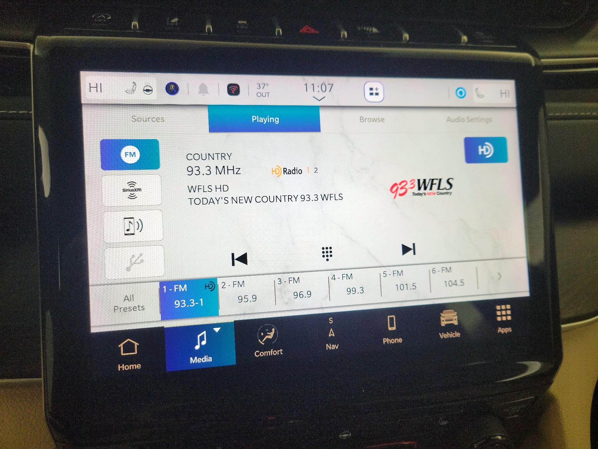 Thumbnail: 2023 Jeep Grand Cherokee - 16