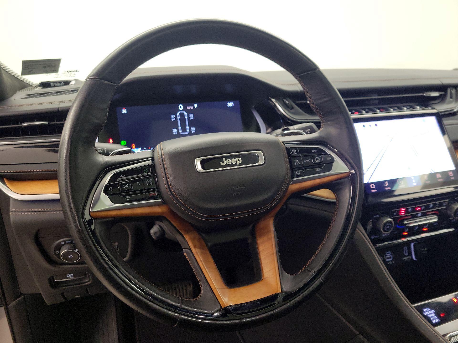 Thumbnail: 2022 Jeep Grand Cherokee - 10