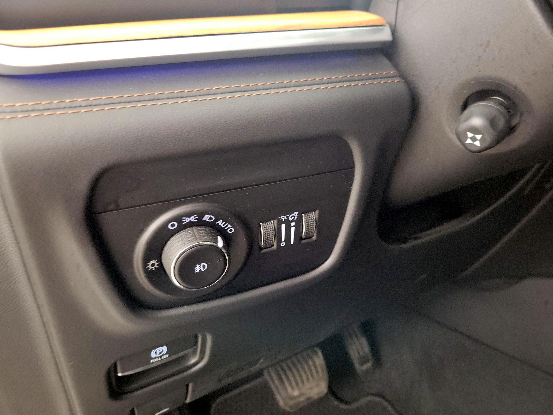 Thumbnail: 2022 Jeep Grand Cherokee - 13