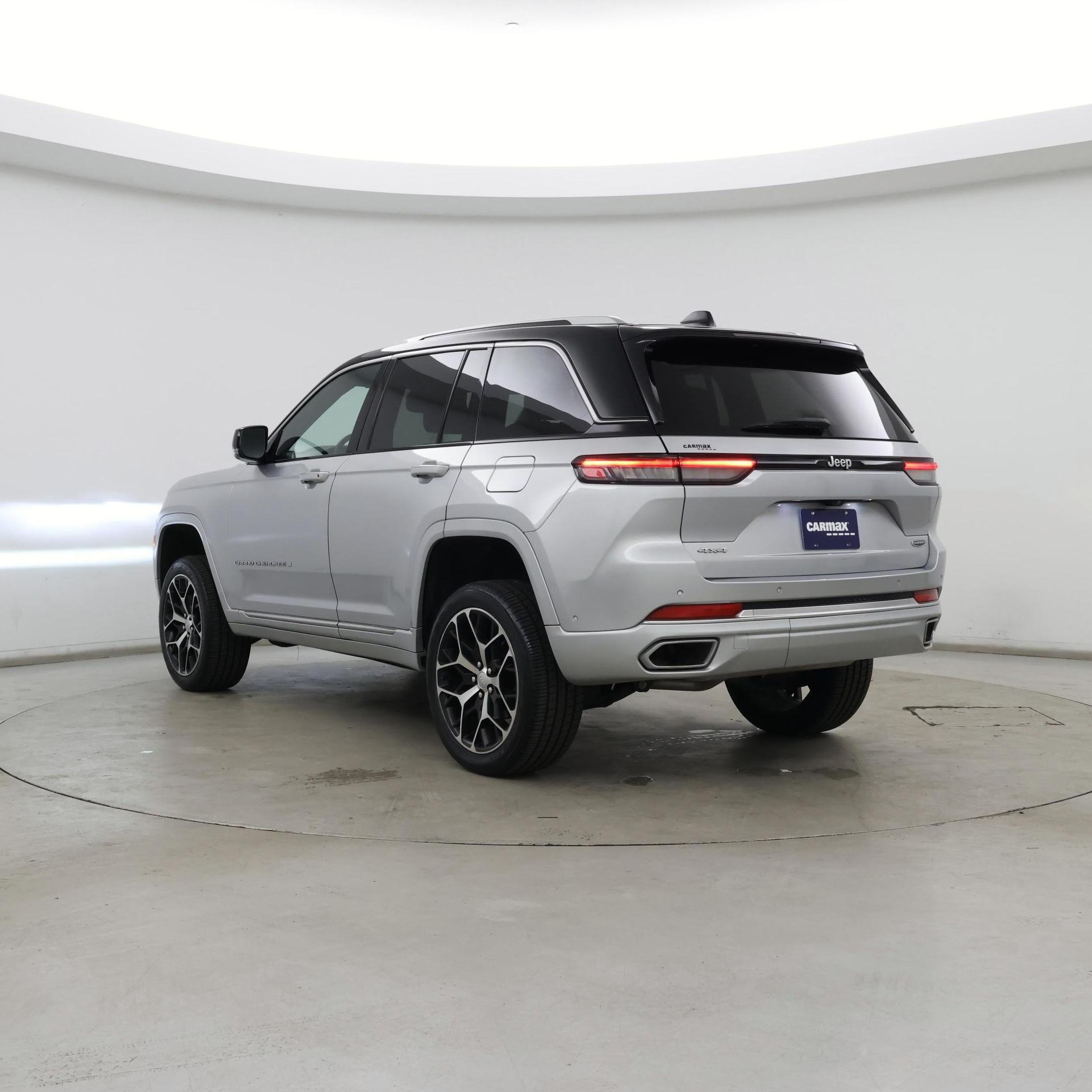 Thumbnail: 2022 Jeep Grand Cherokee - 2
