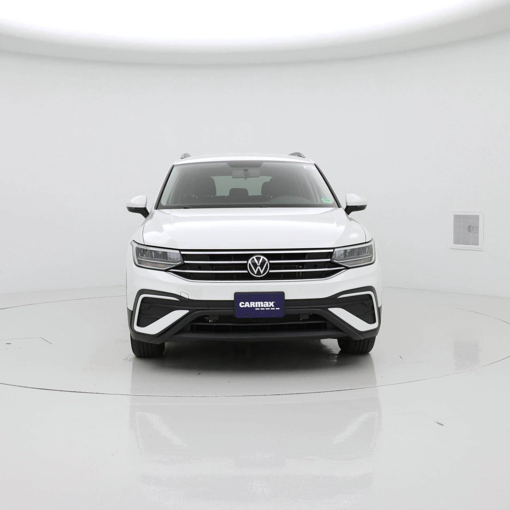 Thumbnail: 2022 Volkswagen Tiguan - 5