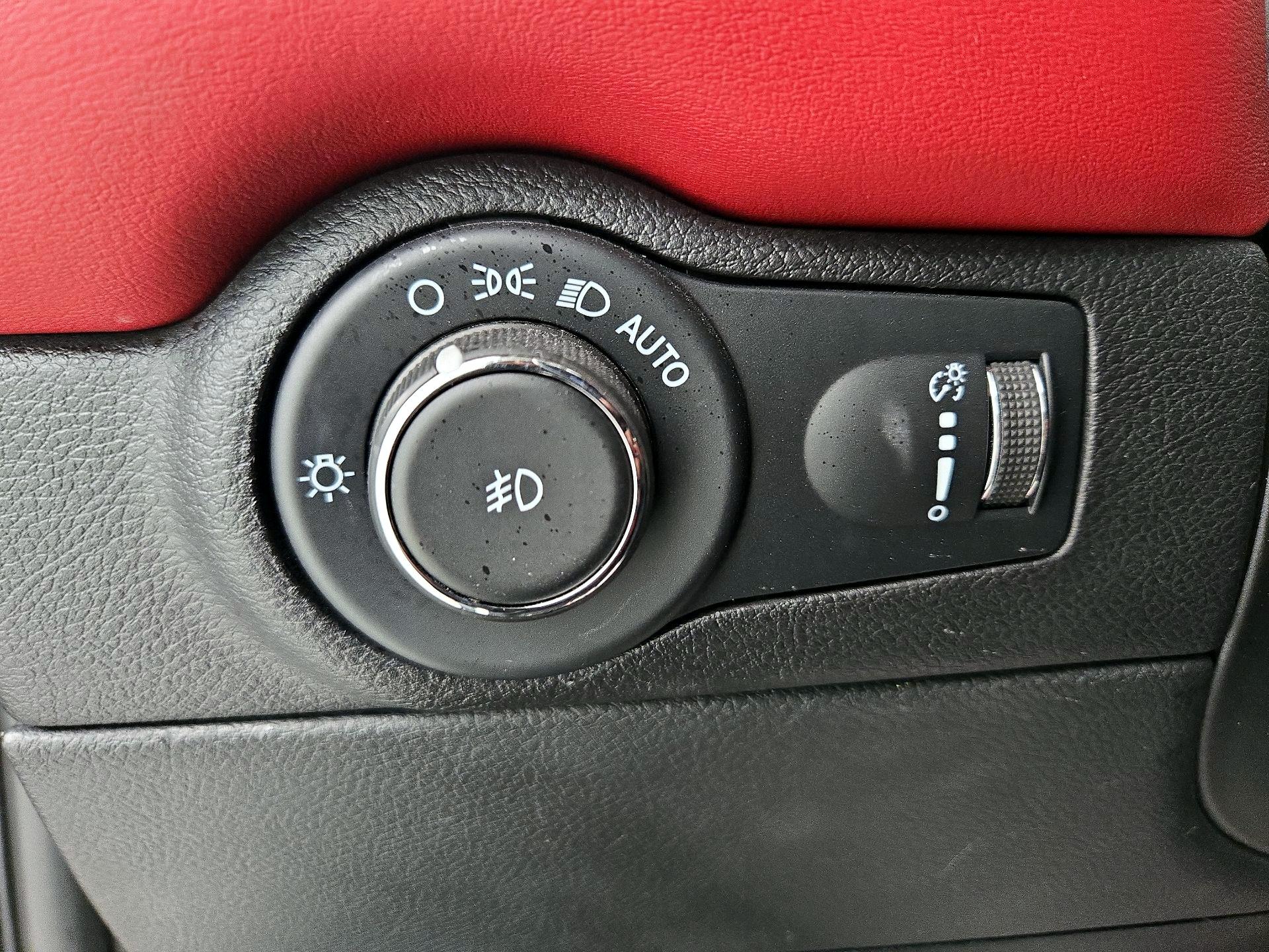 Thumbnail: 2022 Dodge Durango - 13