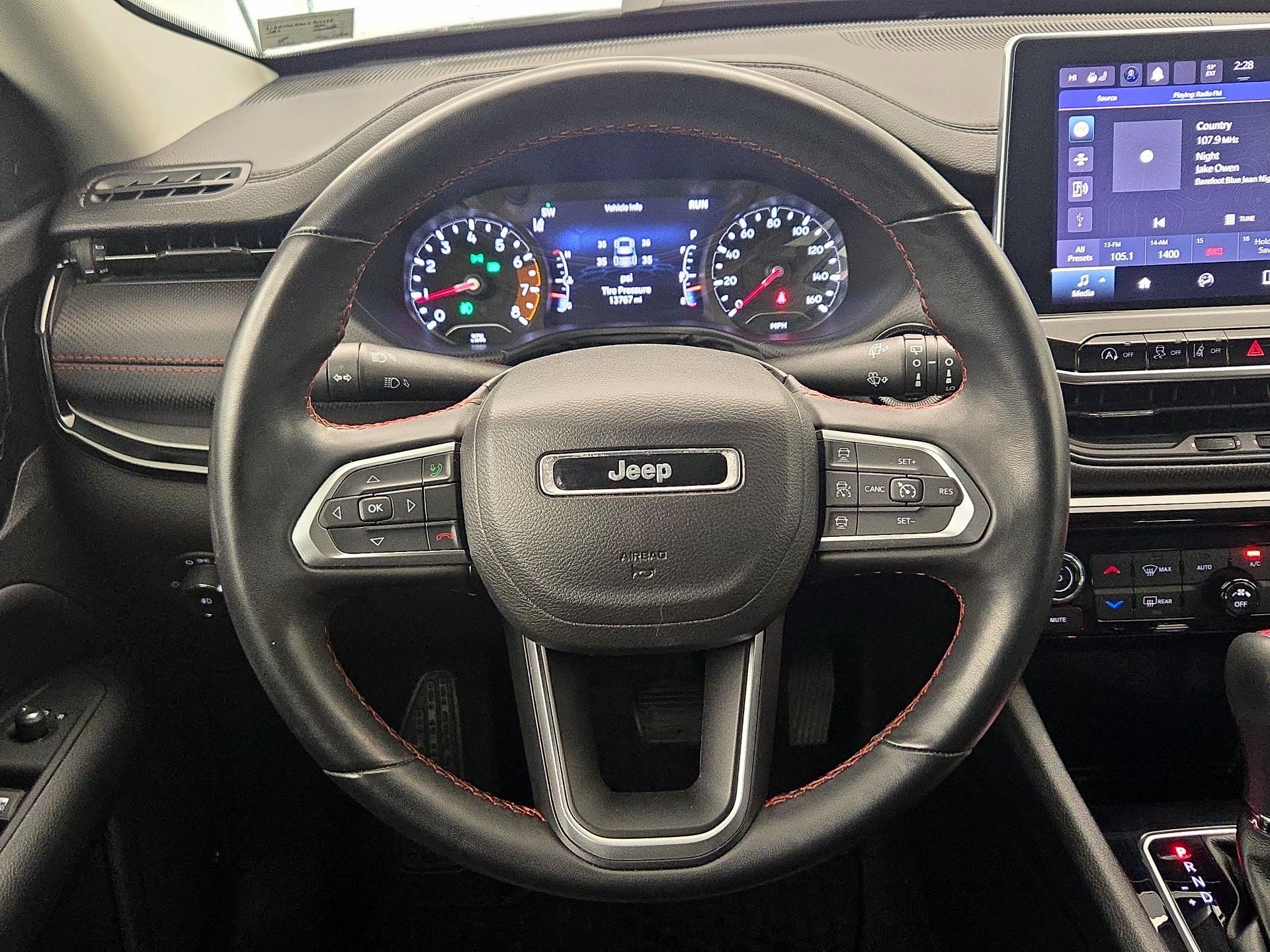 Thumbnail: 2022 Jeep Compass - 10