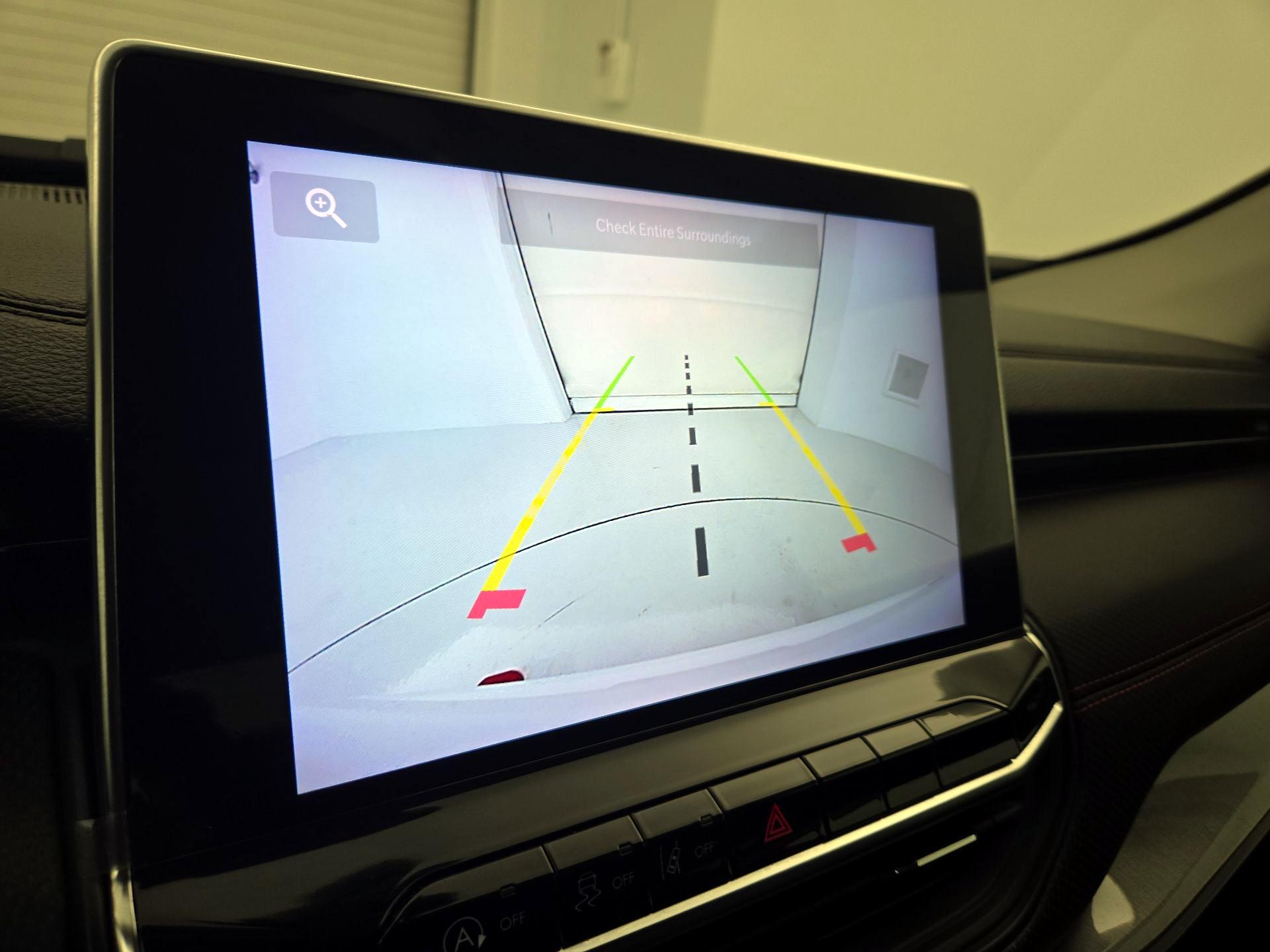 Thumbnail: 2022 Jeep Compass - 14