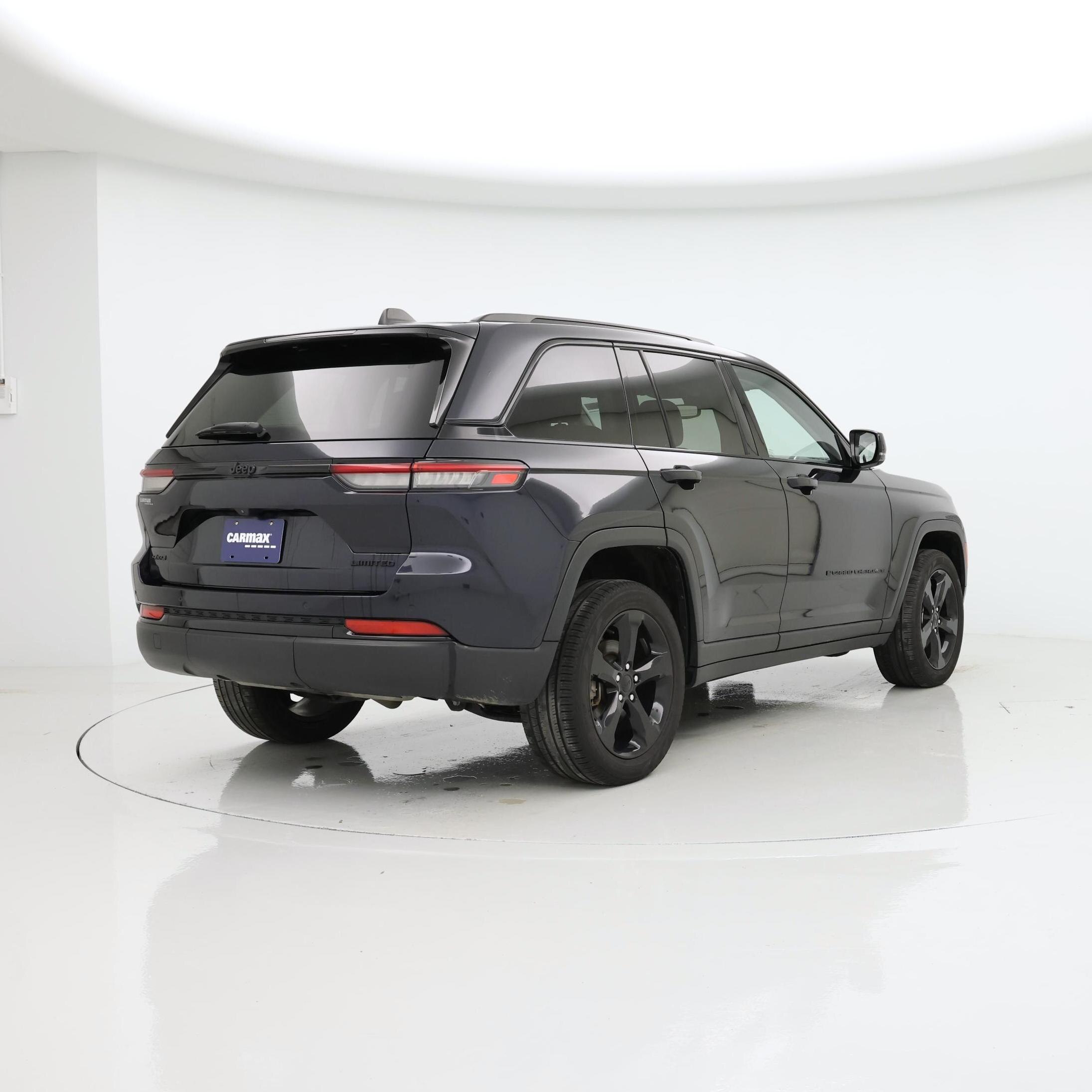 Thumbnail: 2023 Jeep Grand Cherokee - 8