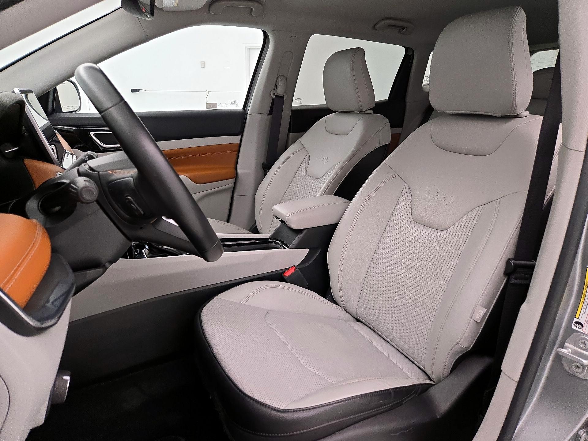 Thumbnail: 2022 Jeep Compass - 11