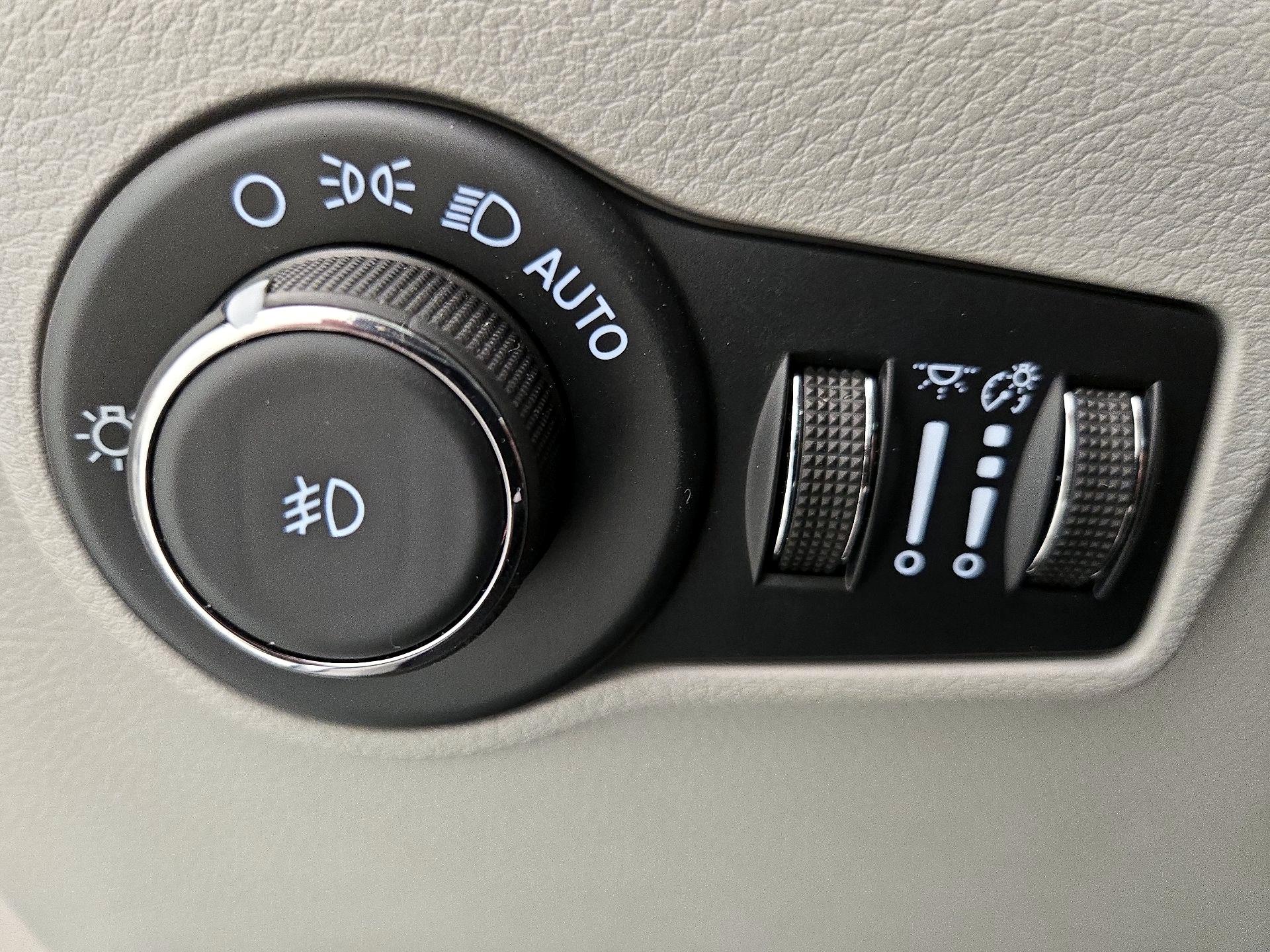 Thumbnail: 2022 Jeep Compass - 13