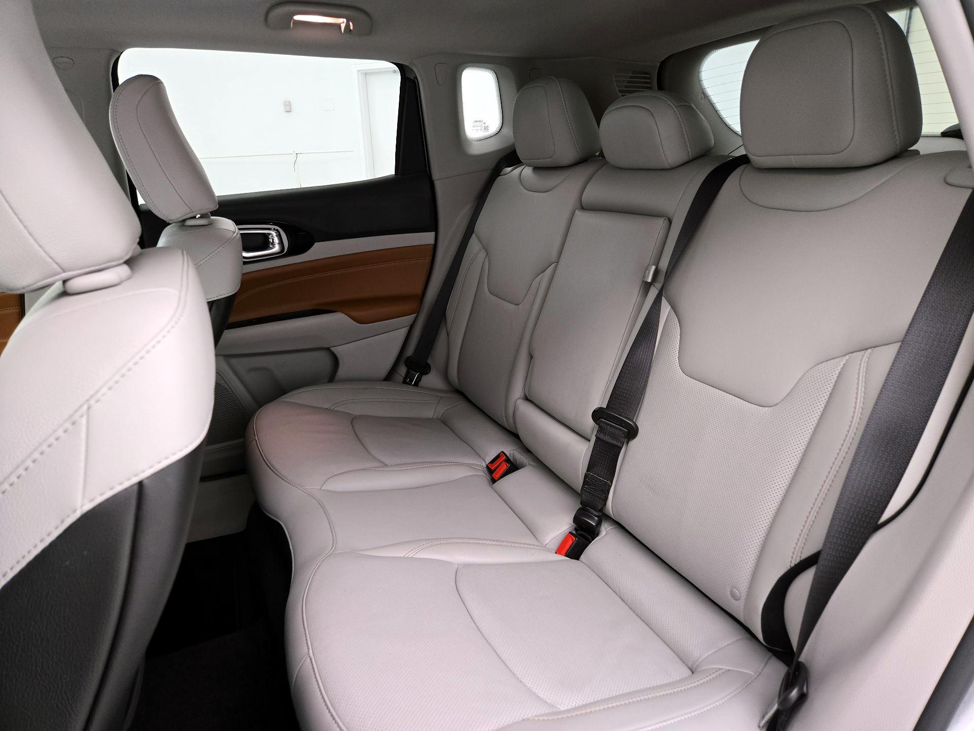 Thumbnail: 2022 Jeep Compass - 20