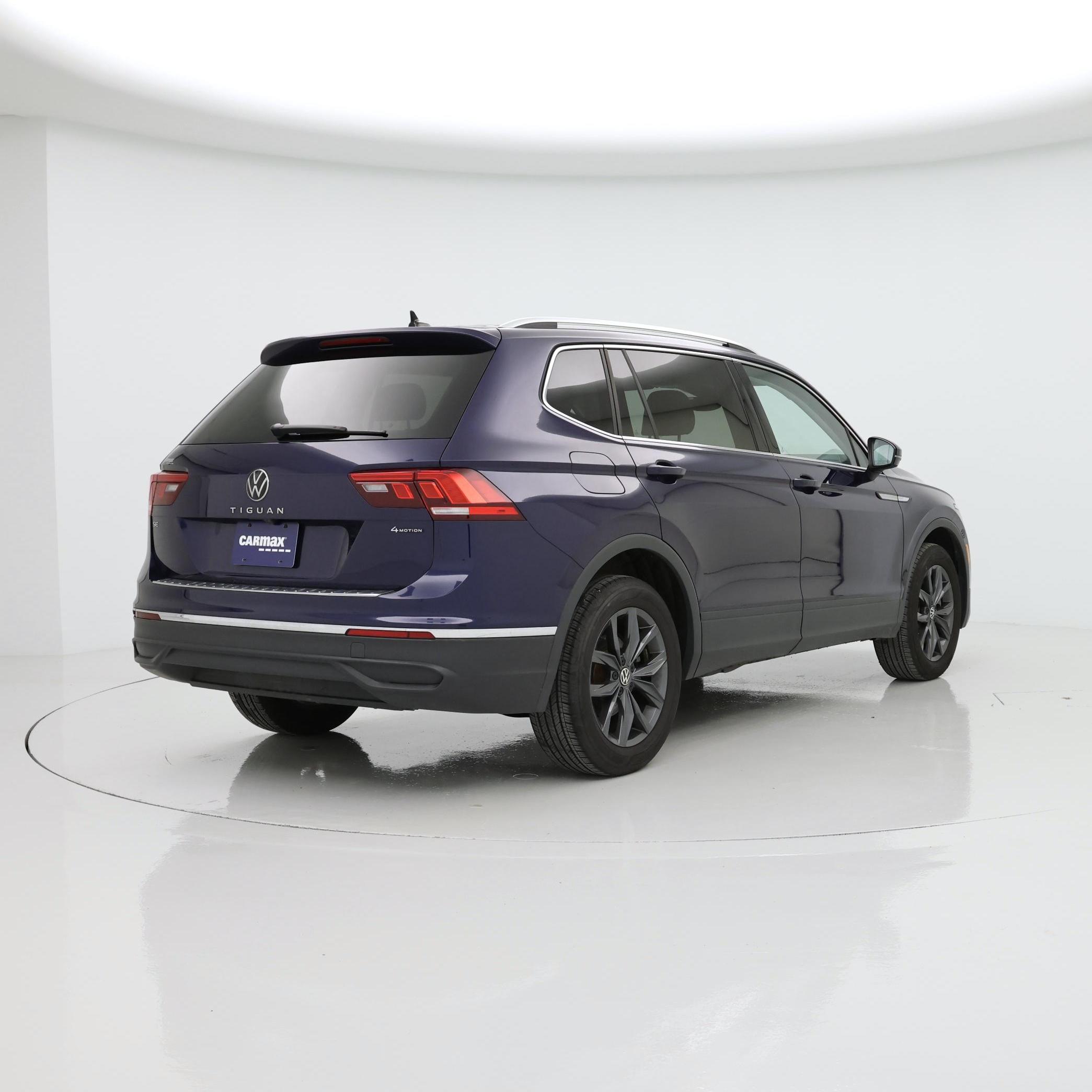 Thumbnail: 2022 Volkswagen Tiguan - 8