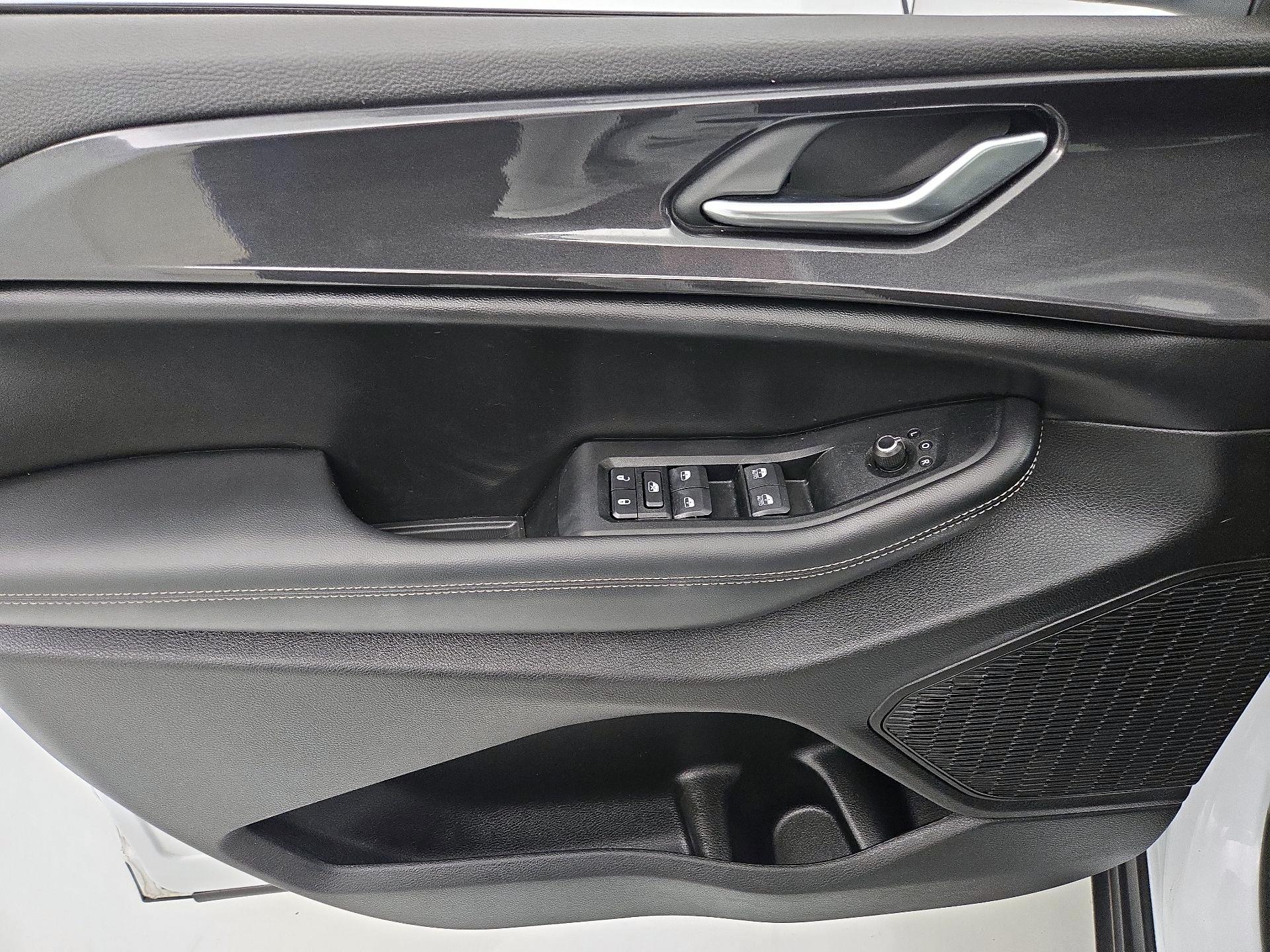 Thumbnail: 2023 Jeep Grand Cherokee L - 12