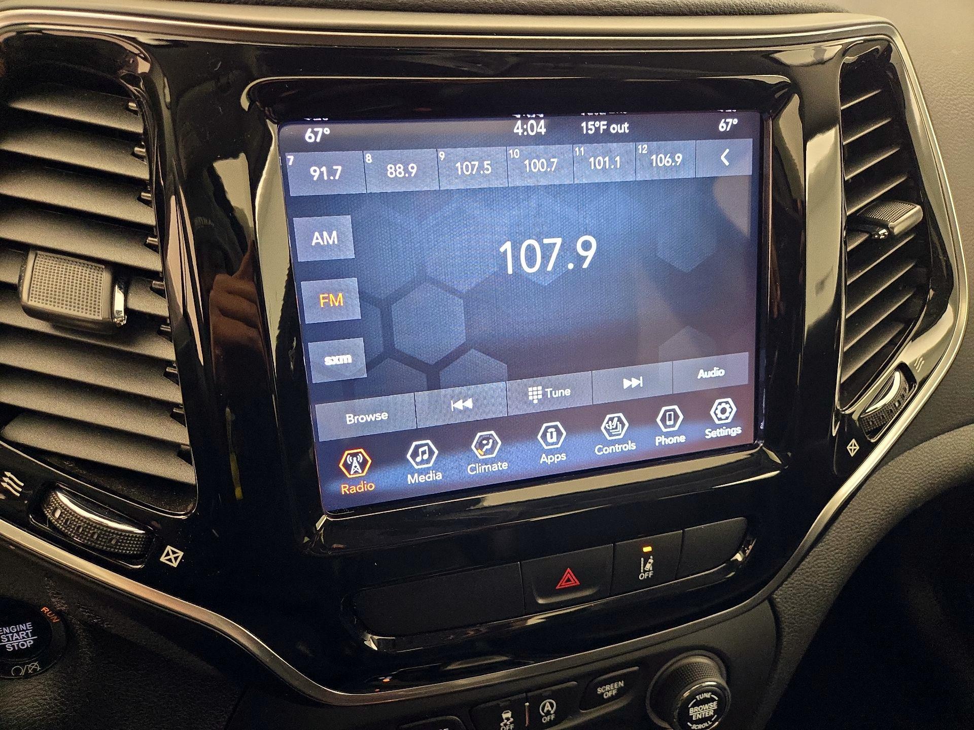 Thumbnail: 2022 Jeep Cherokee - 15