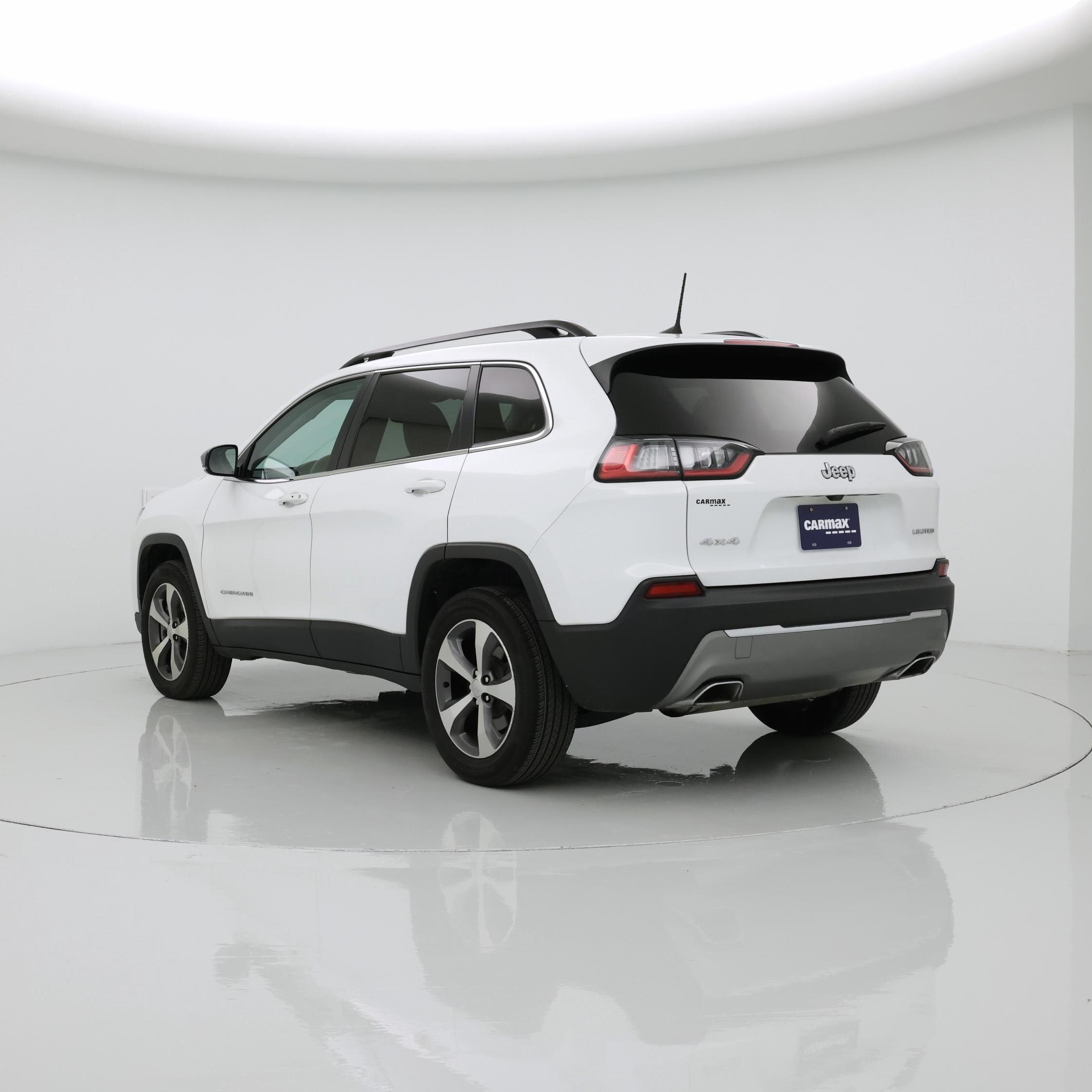 Thumbnail: 2022 Jeep Cherokee - 2
