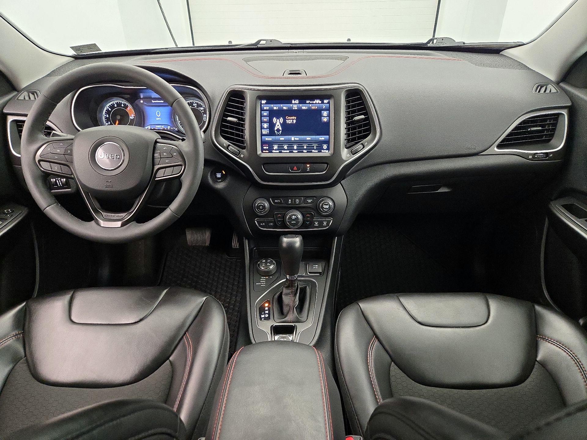 Thumbnail: 2022 Jeep Cherokee - 9