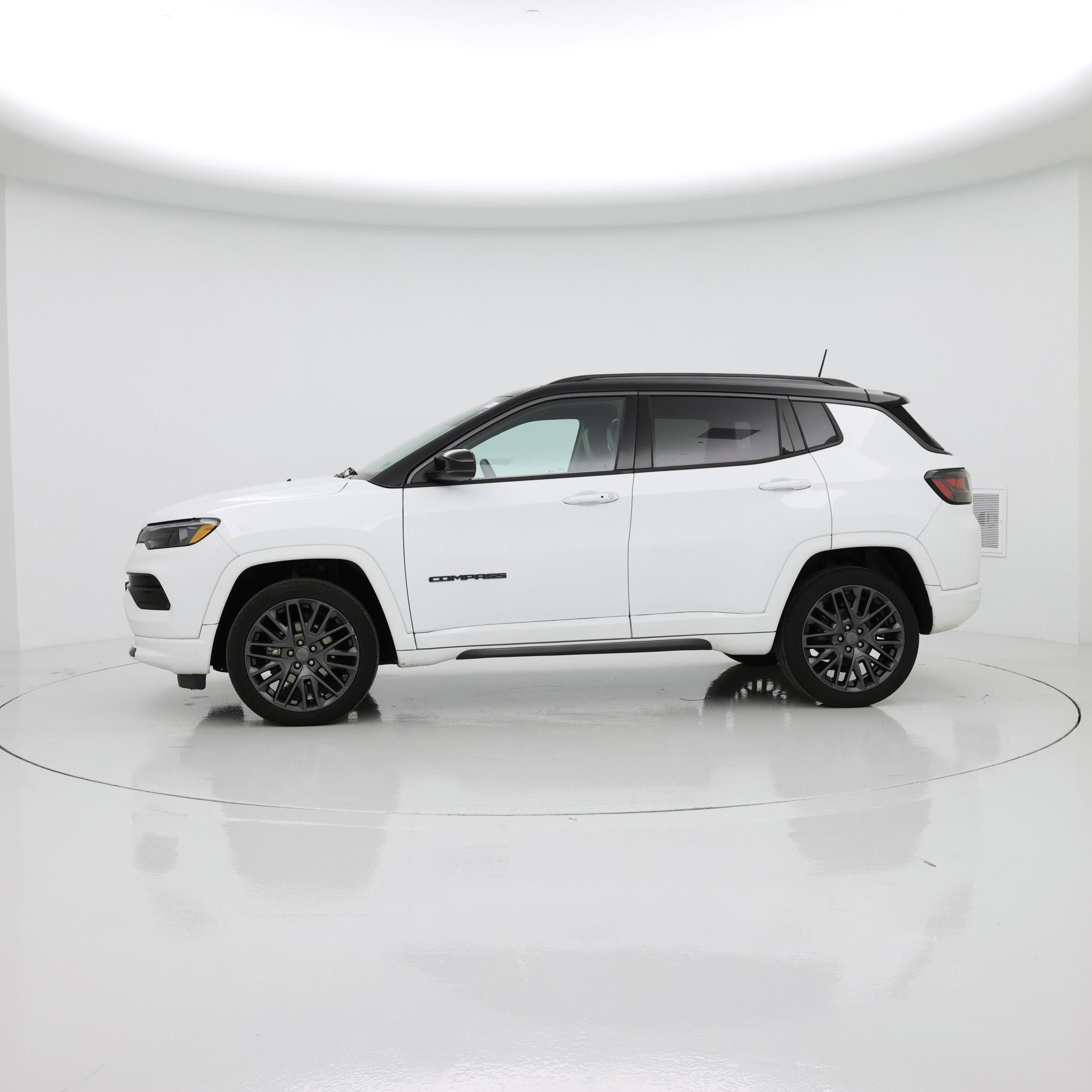 Thumbnail: 2022 Jeep Compass - 3
