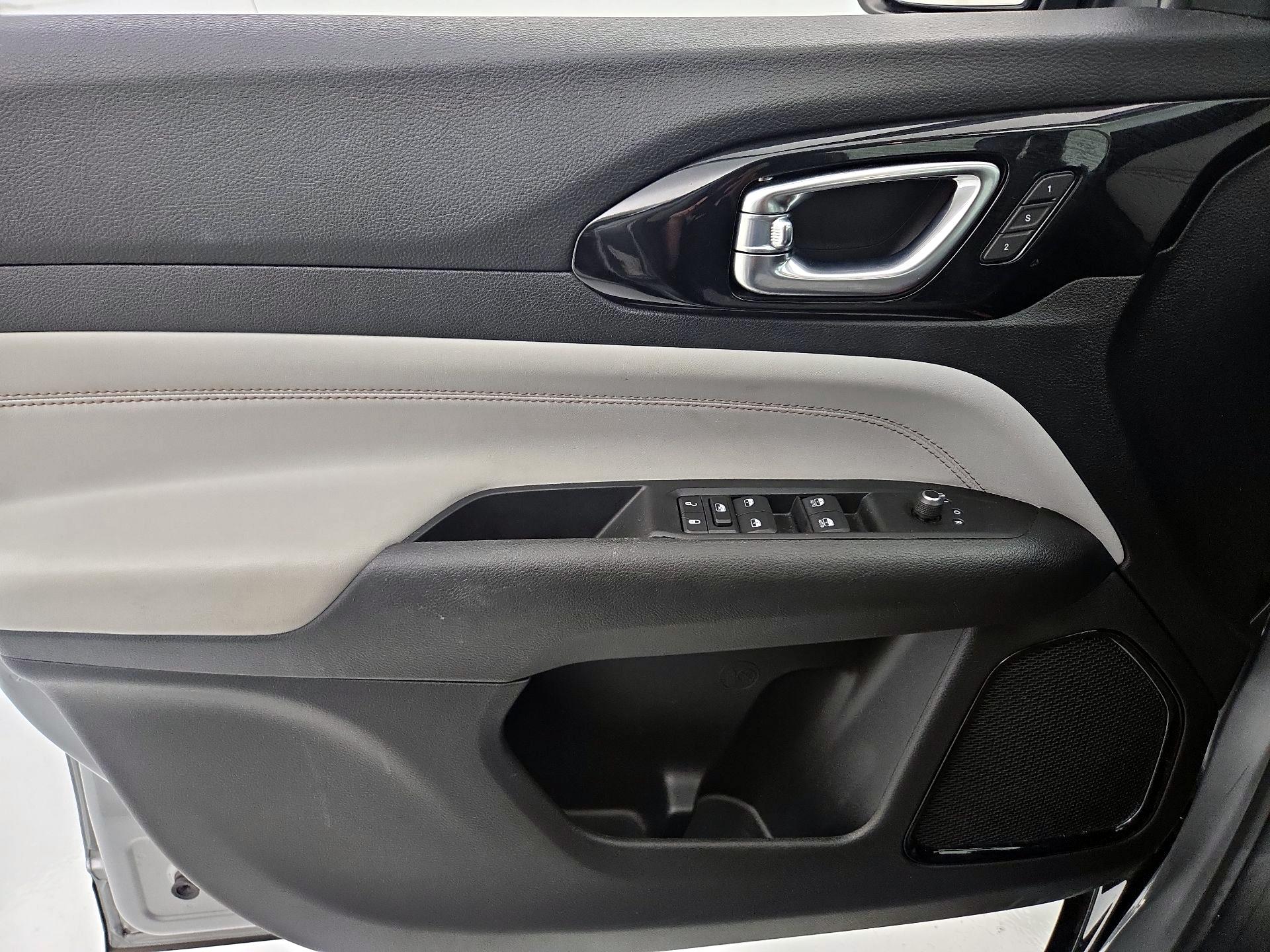 Thumbnail: 2022 Jeep Compass - 12