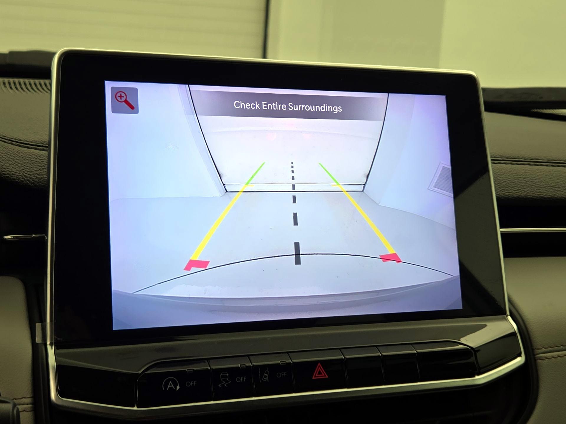 Thumbnail: 2022 Jeep Compass - 15