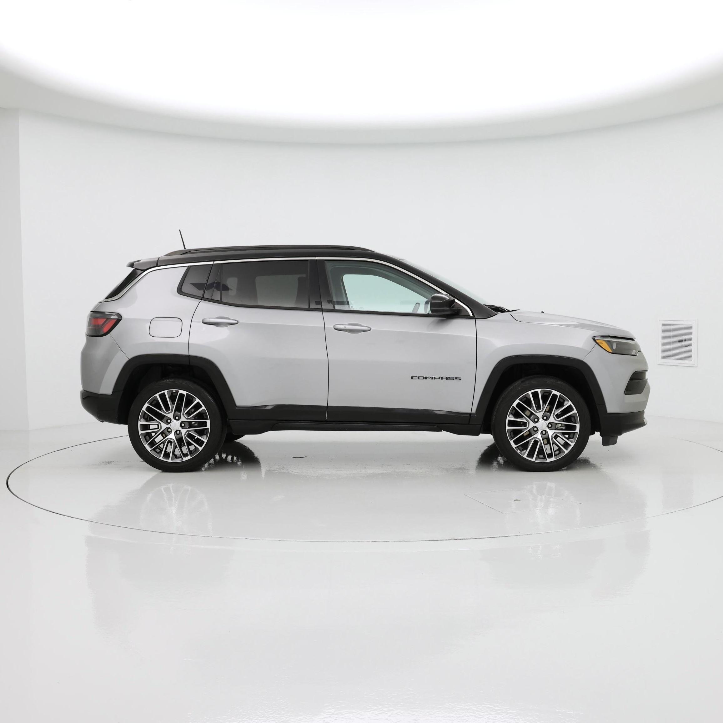 Thumbnail: 2022 Jeep Compass - 7