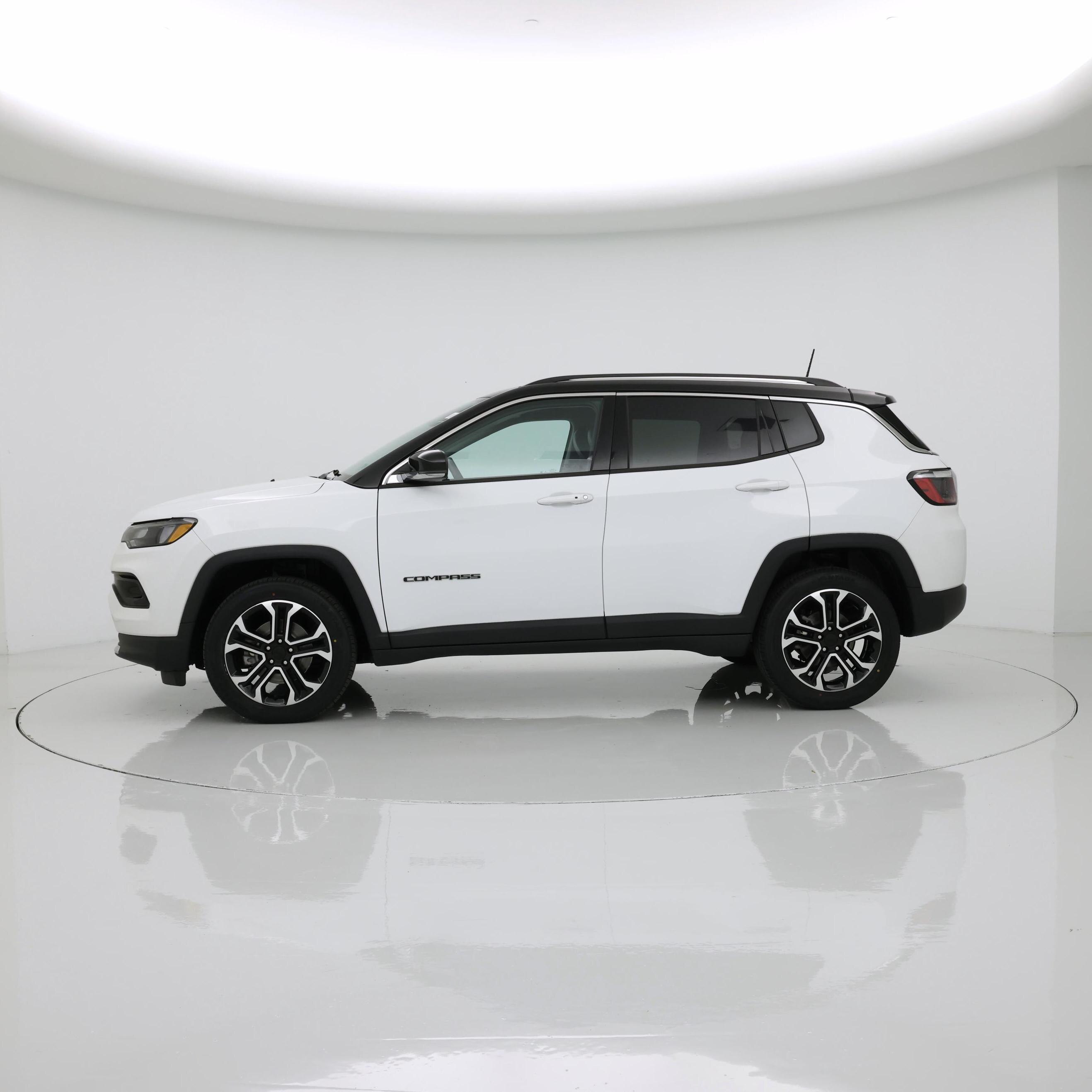 Thumbnail: 2022 Jeep Compass - 3