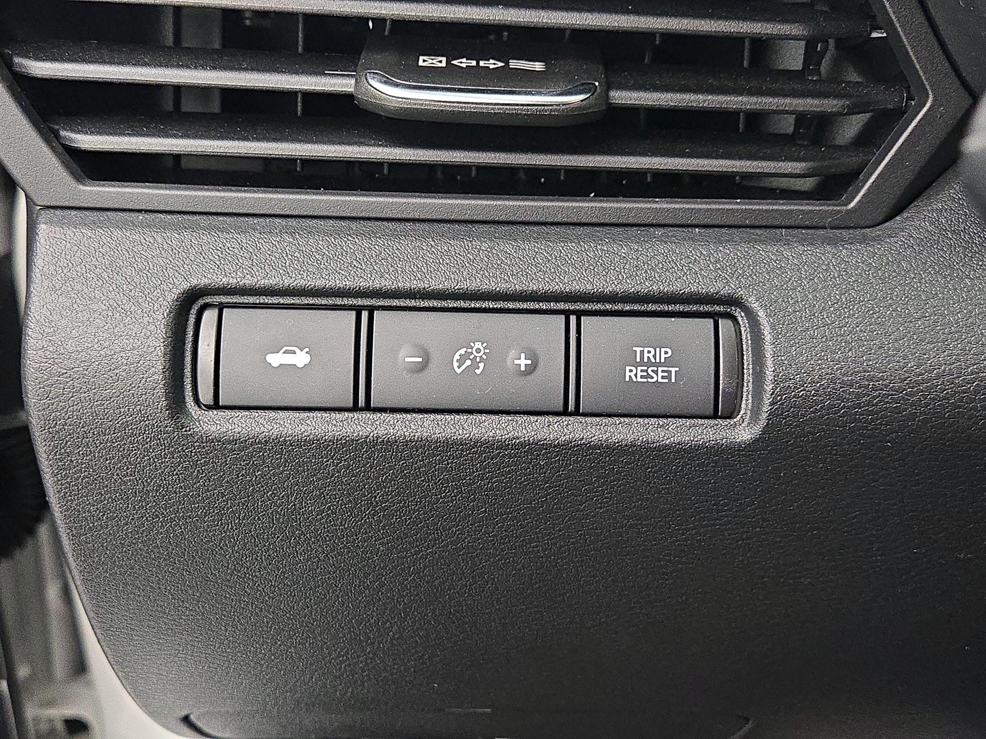 Thumbnail: 2022 Nissan Altima - 13