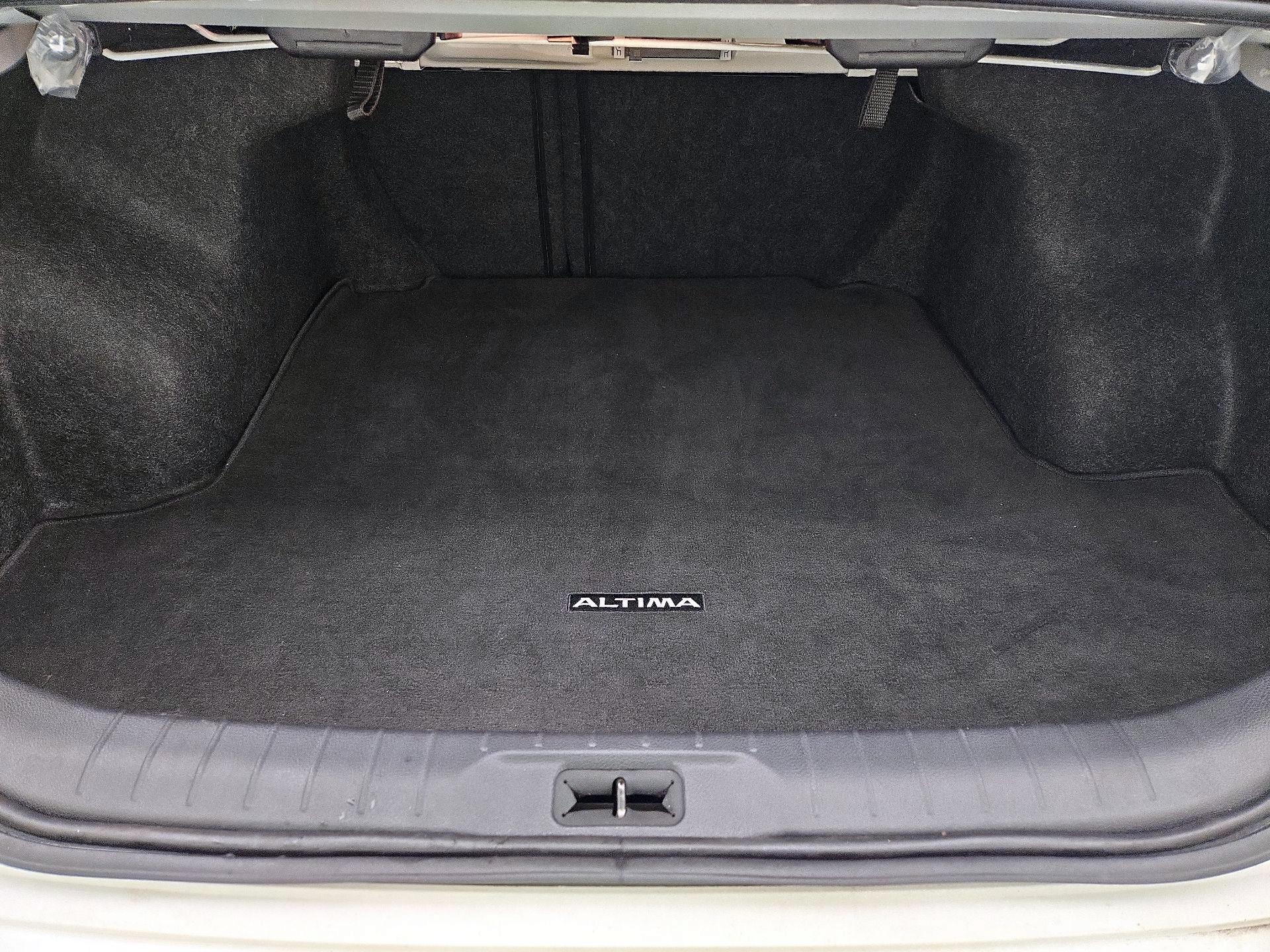 Thumbnail: 2022 Nissan Altima - 20