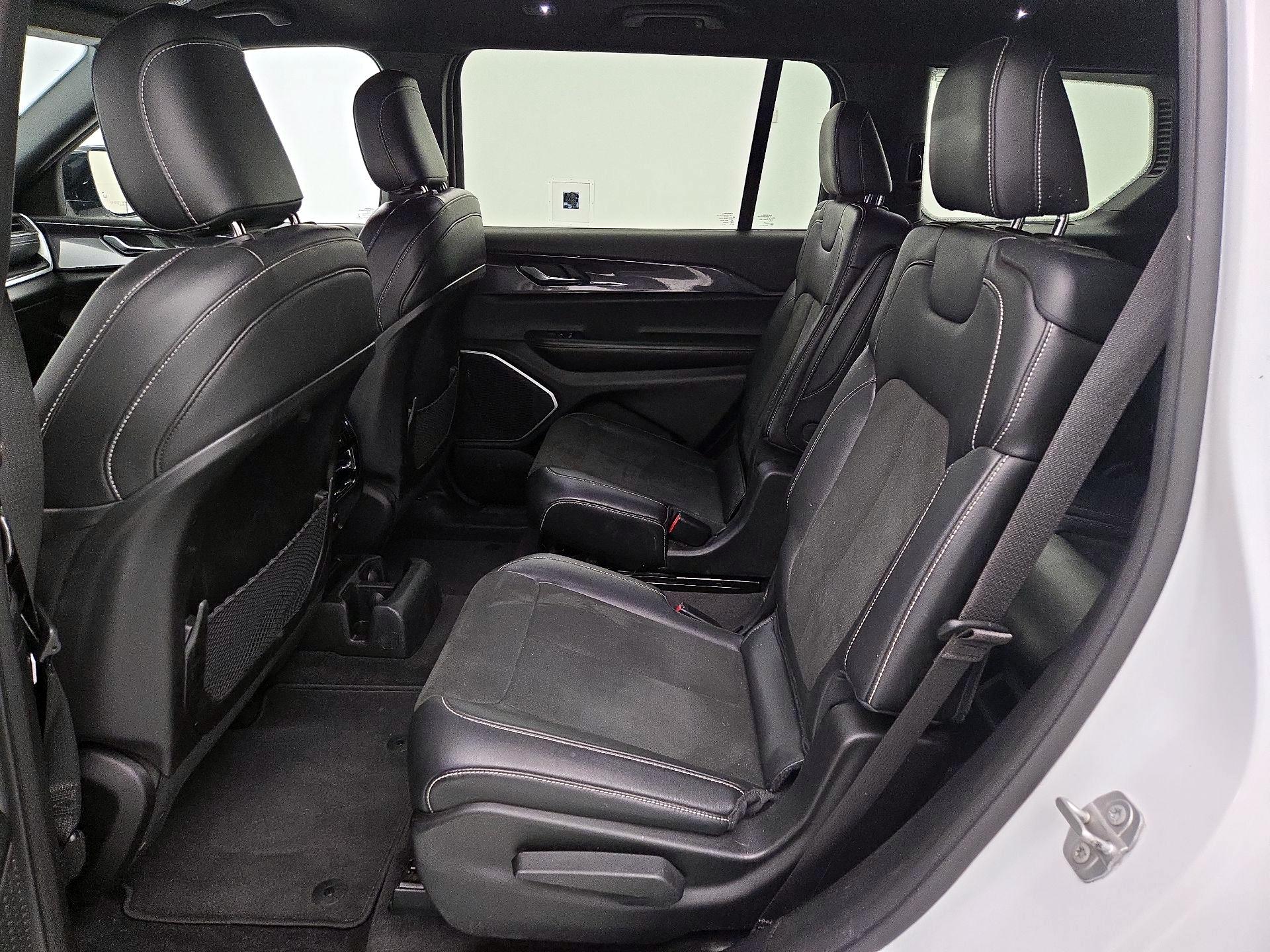 Thumbnail: 2021 Jeep Grand Cherokee L - 19