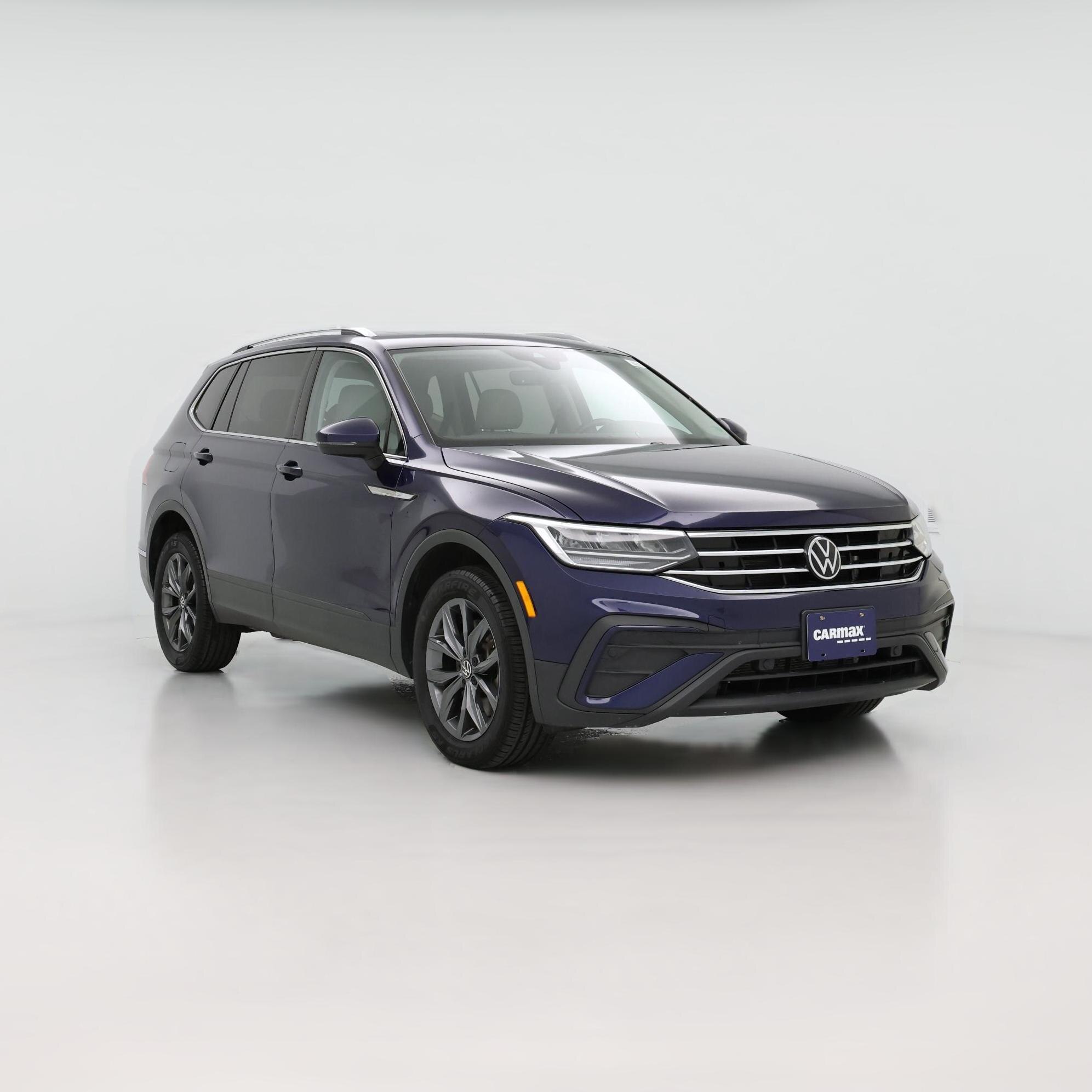Thumbnail: 2022 Volkswagen Tiguan - 1