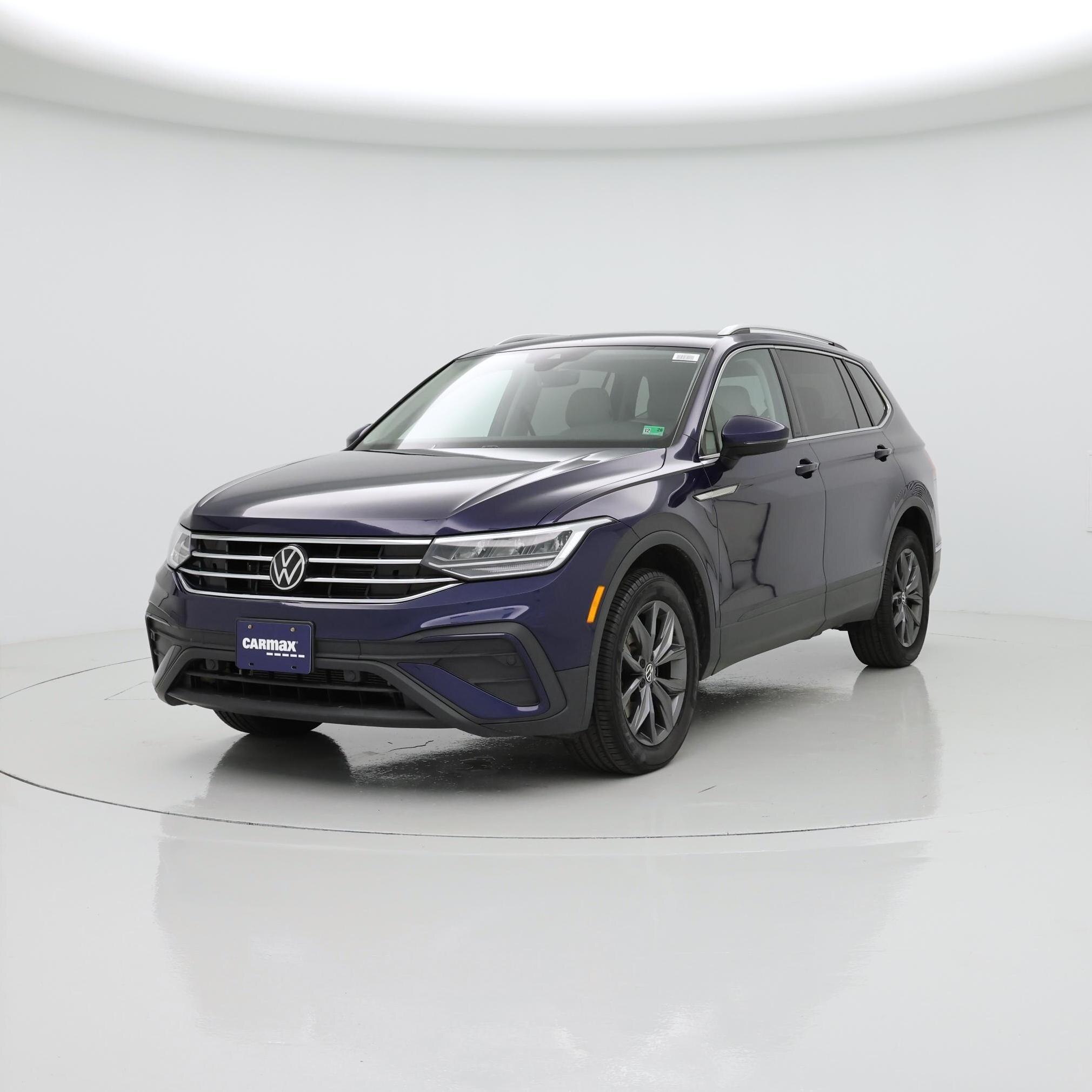 Thumbnail: 2022 Volkswagen Tiguan - 4